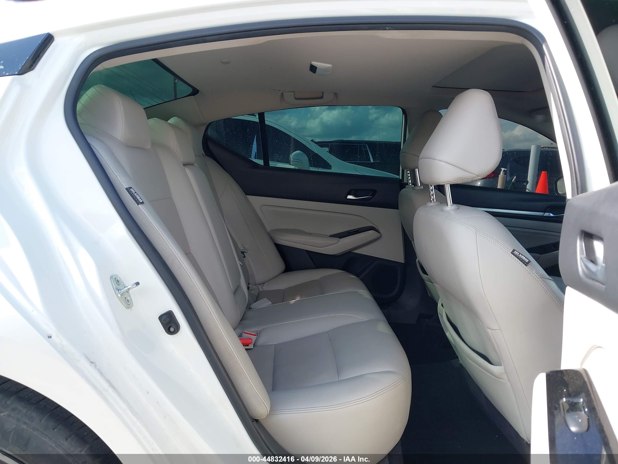 2020 Nissan Altima Platinum Vc-turbo Fwd Белый vin: 1N4AL4FV8LC101804
