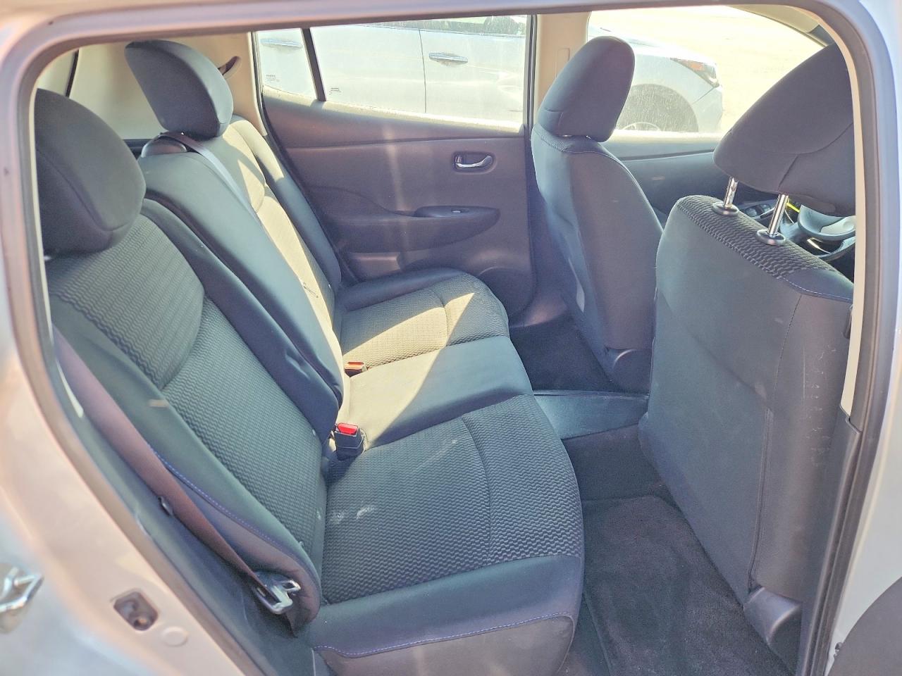 2013 Nissan Leaf Silver vin: 1N4AZ0CP0DC401089