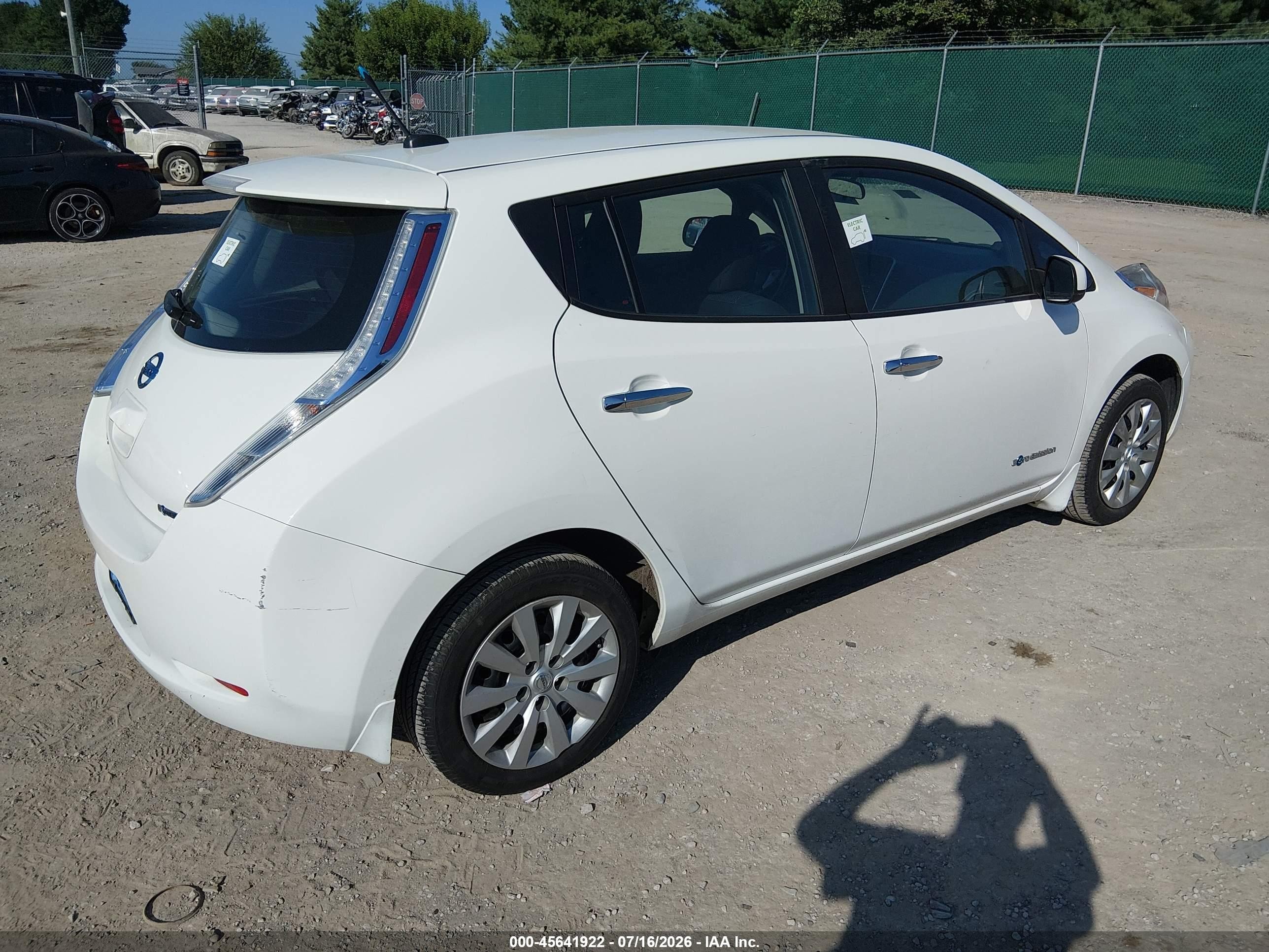2013 Nissan Leaf S White vin: 1N4AZ0CP0DC414053