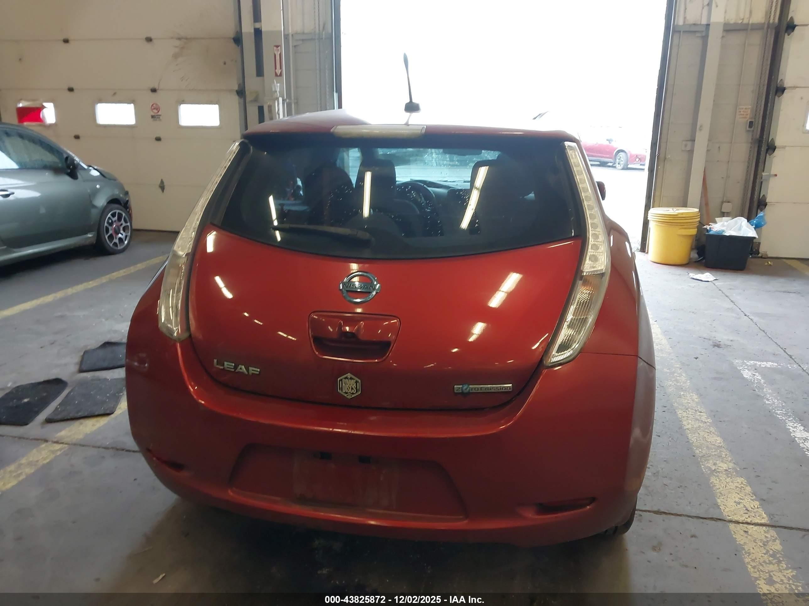 2014 Nissan Leaf Sv Red vin: 1N4AZ0CP0EC337847