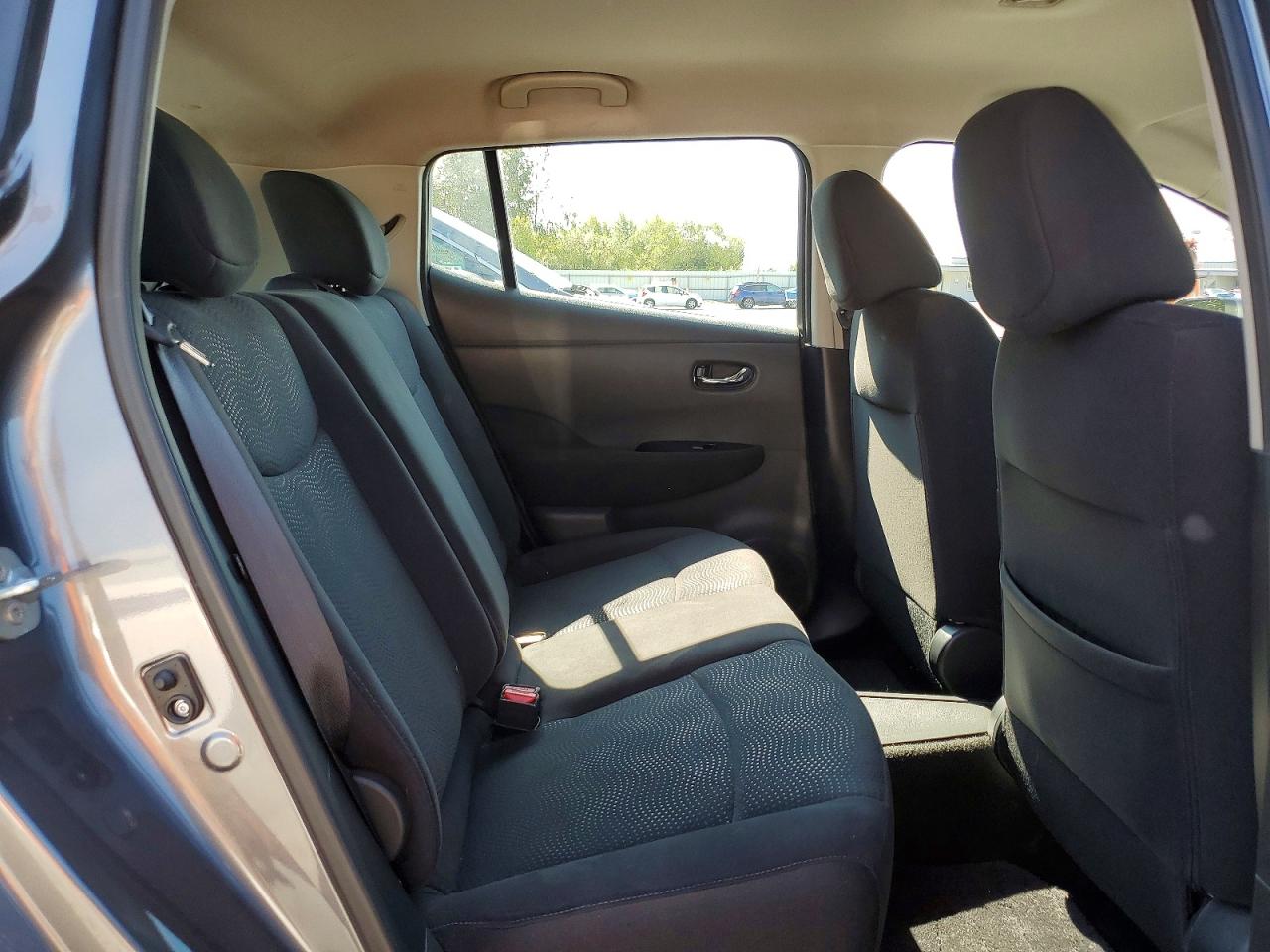 2015 Nissan Leaf Sv Gray vin: 1N4AZ0CP0FC305921