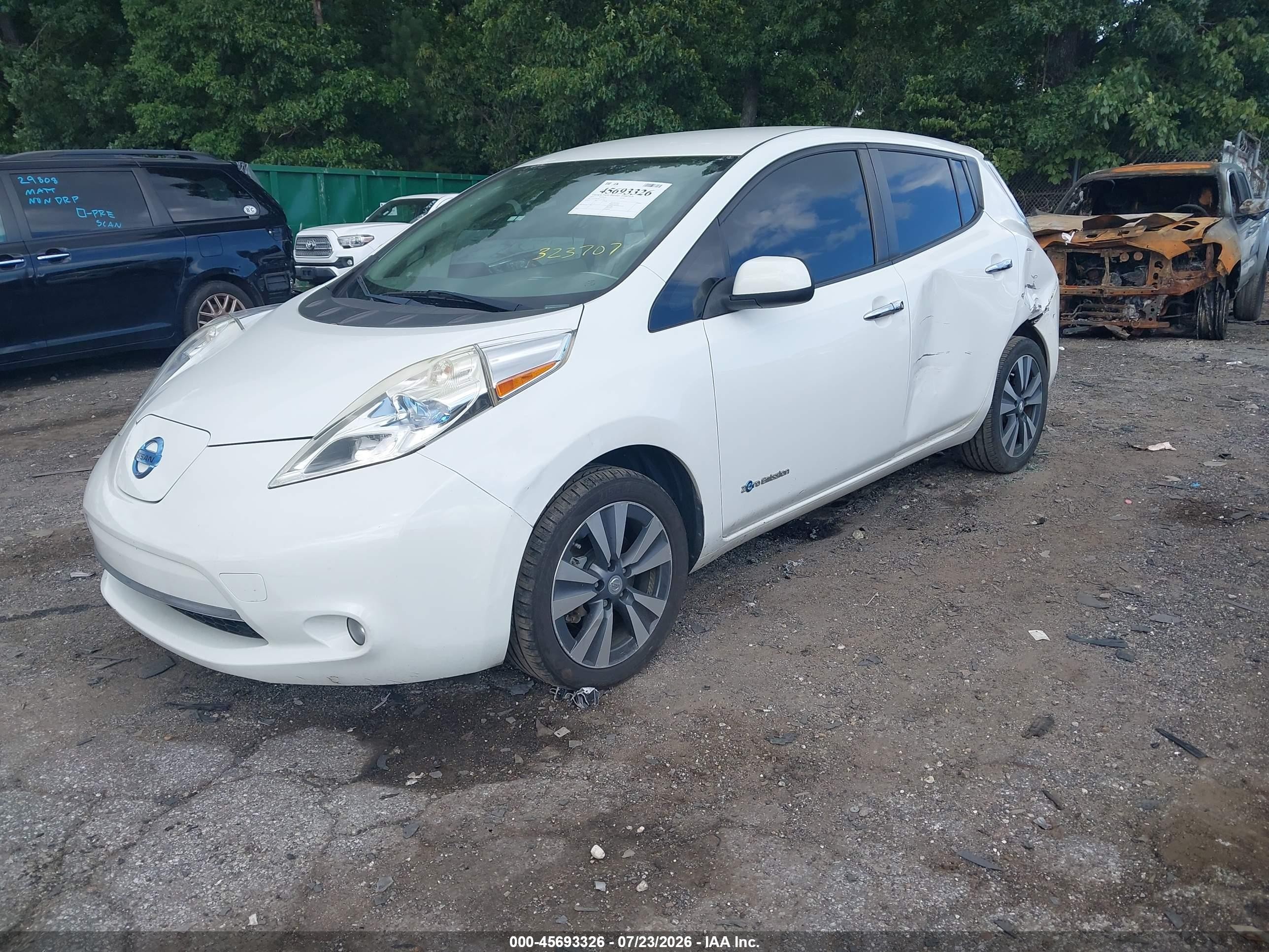 2015 Nissan Leaf Sv White vin: 1N4AZ0CP0FC323707