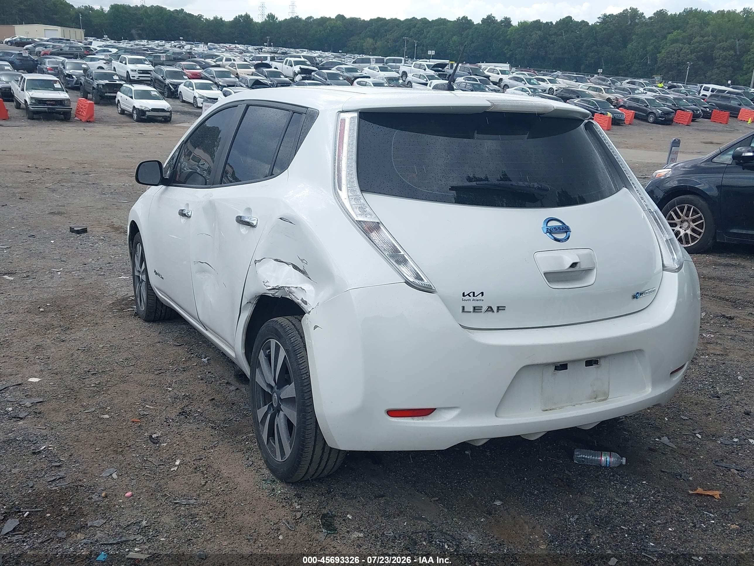 2015 Nissan Leaf Sv White vin: 1N4AZ0CP0FC323707