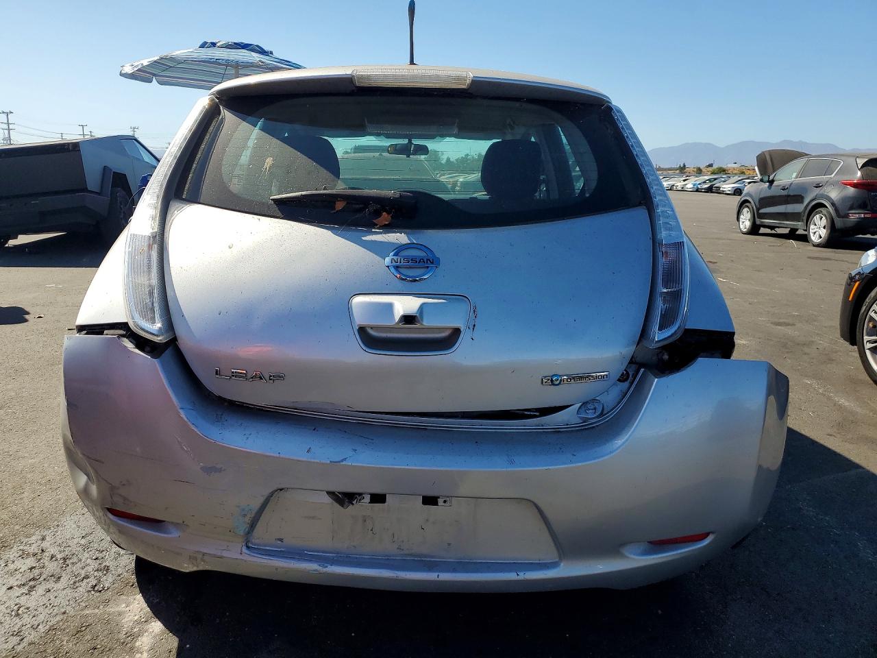 2013 Nissan Leaf S/sv/sl Silver vin: 1N4AZ0CP3DC420588