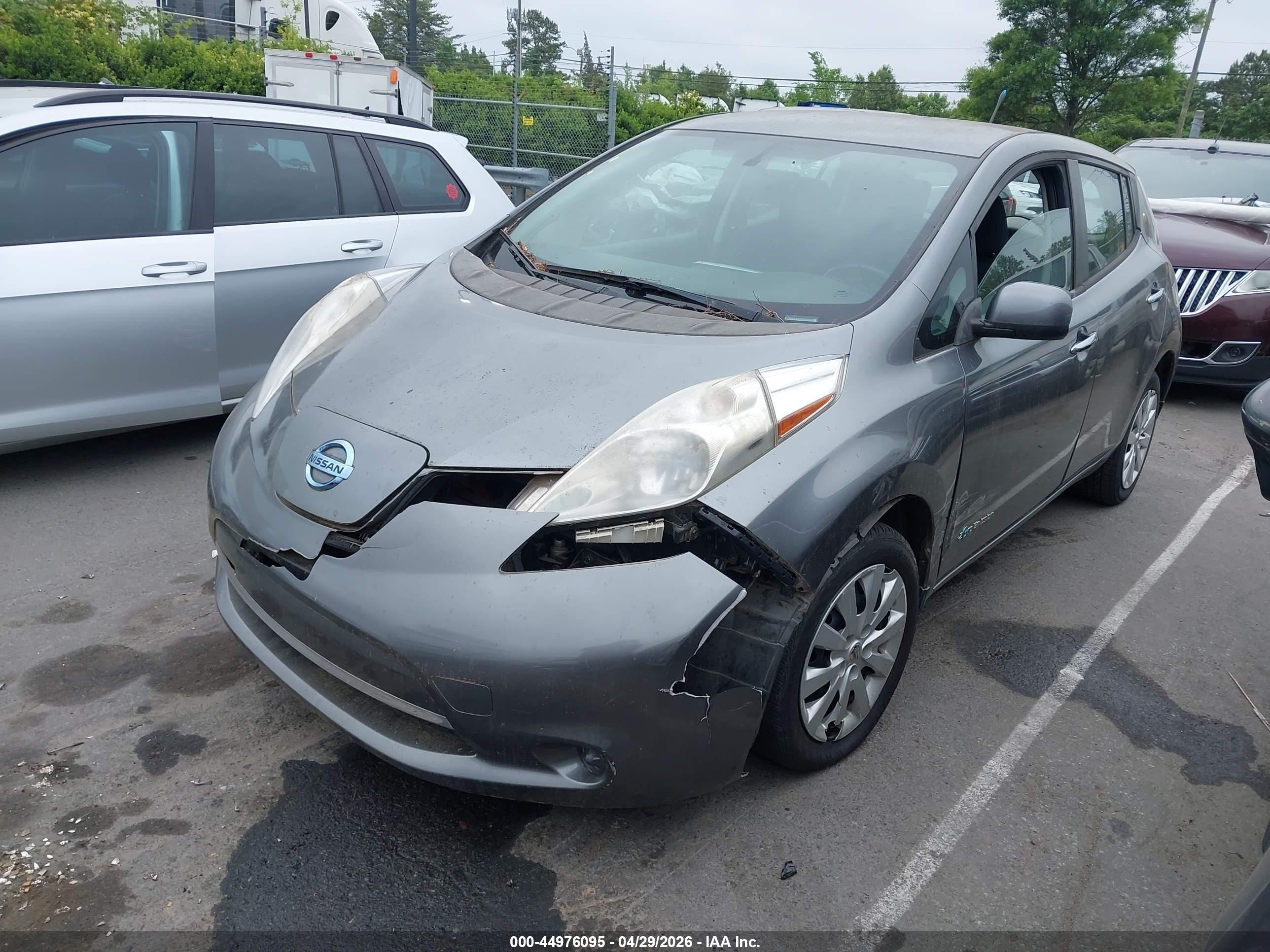 2014 Nissan Leaf S Silver vin: 1N4AZ0CP3EC339513