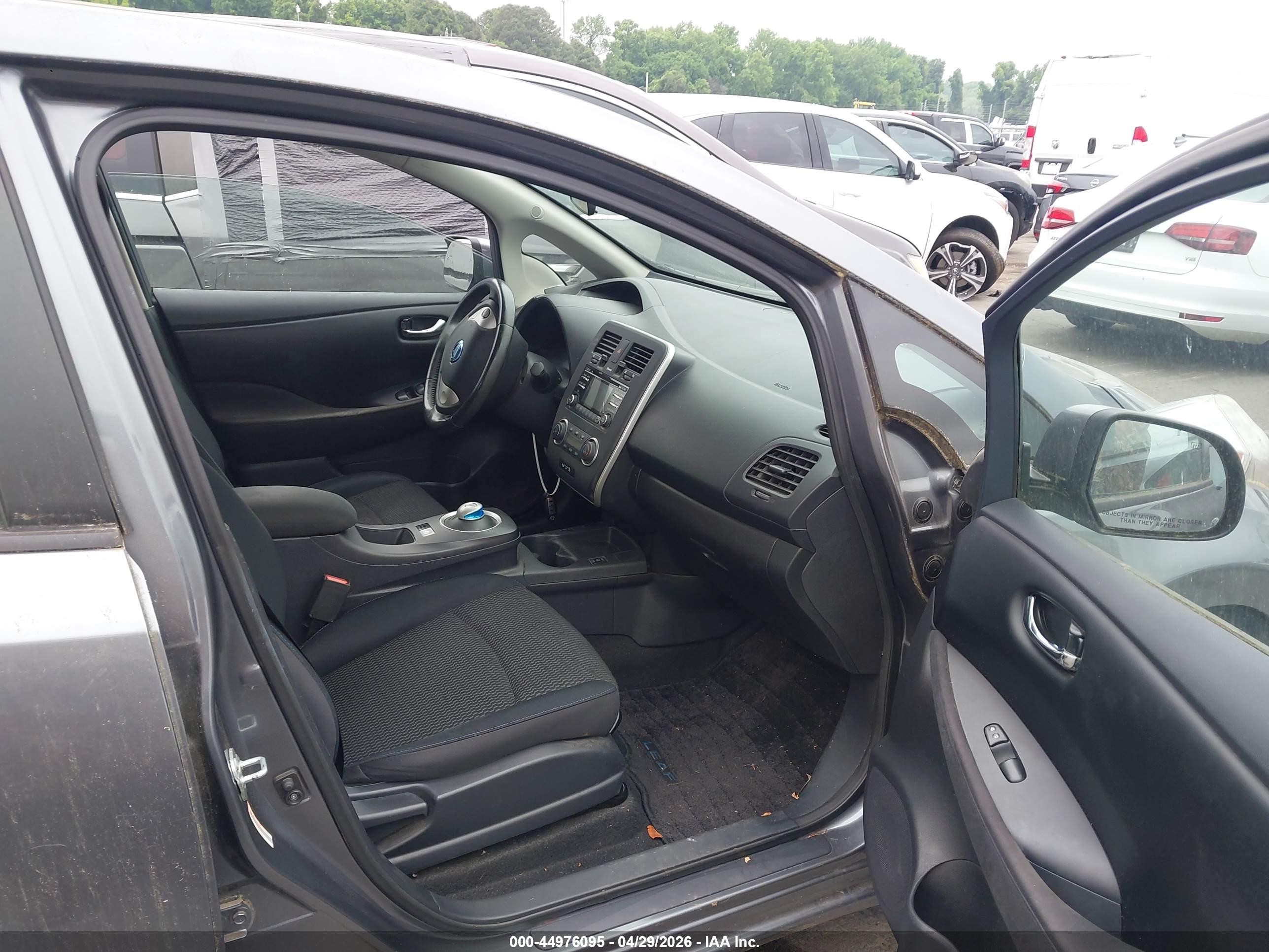 2014 Nissan Leaf S Silver vin: 1N4AZ0CP3EC339513