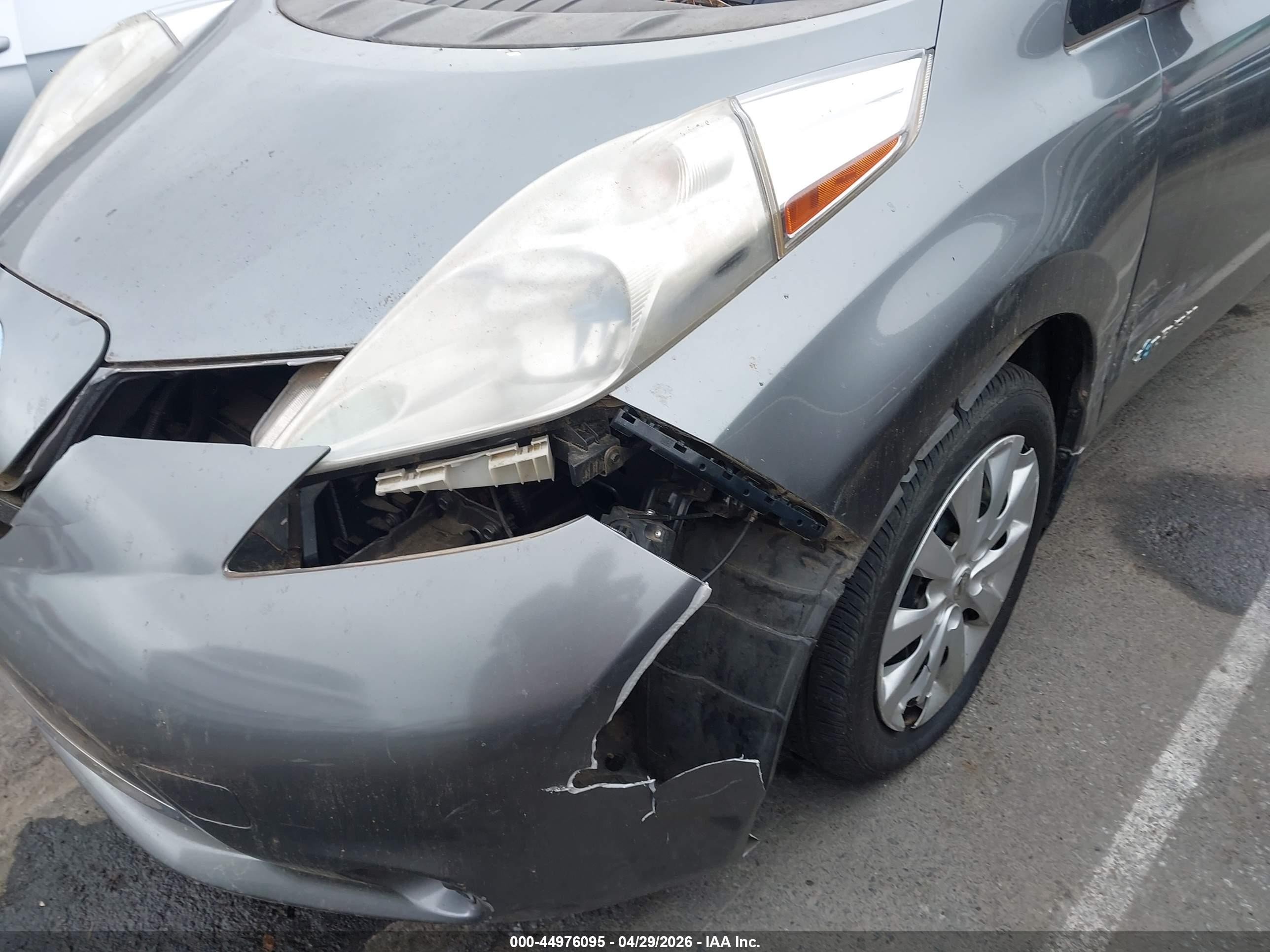 2014 Nissan Leaf S Silver vin: 1N4AZ0CP3EC339513