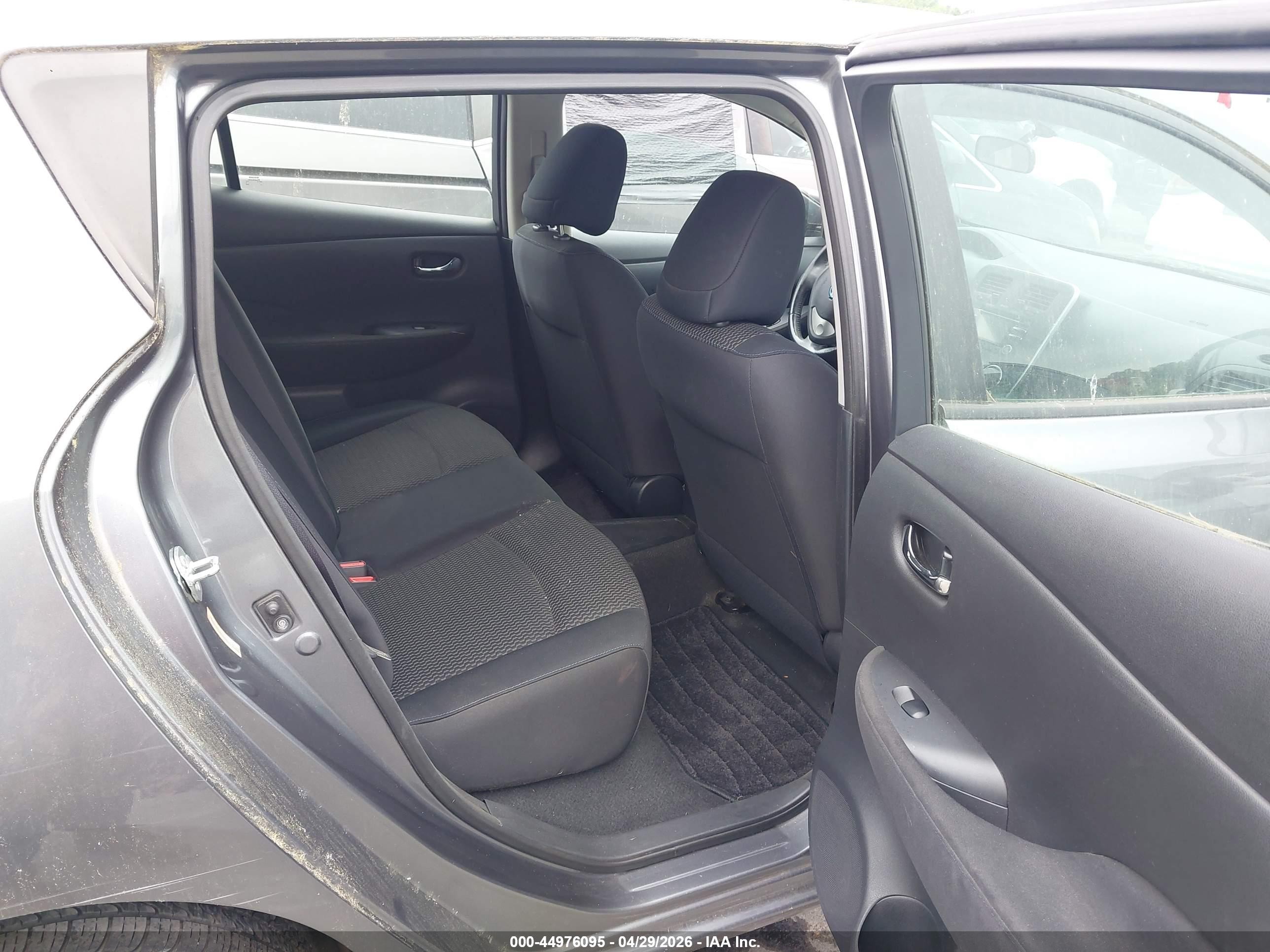 2014 Nissan Leaf S Silver vin: 1N4AZ0CP3EC339513