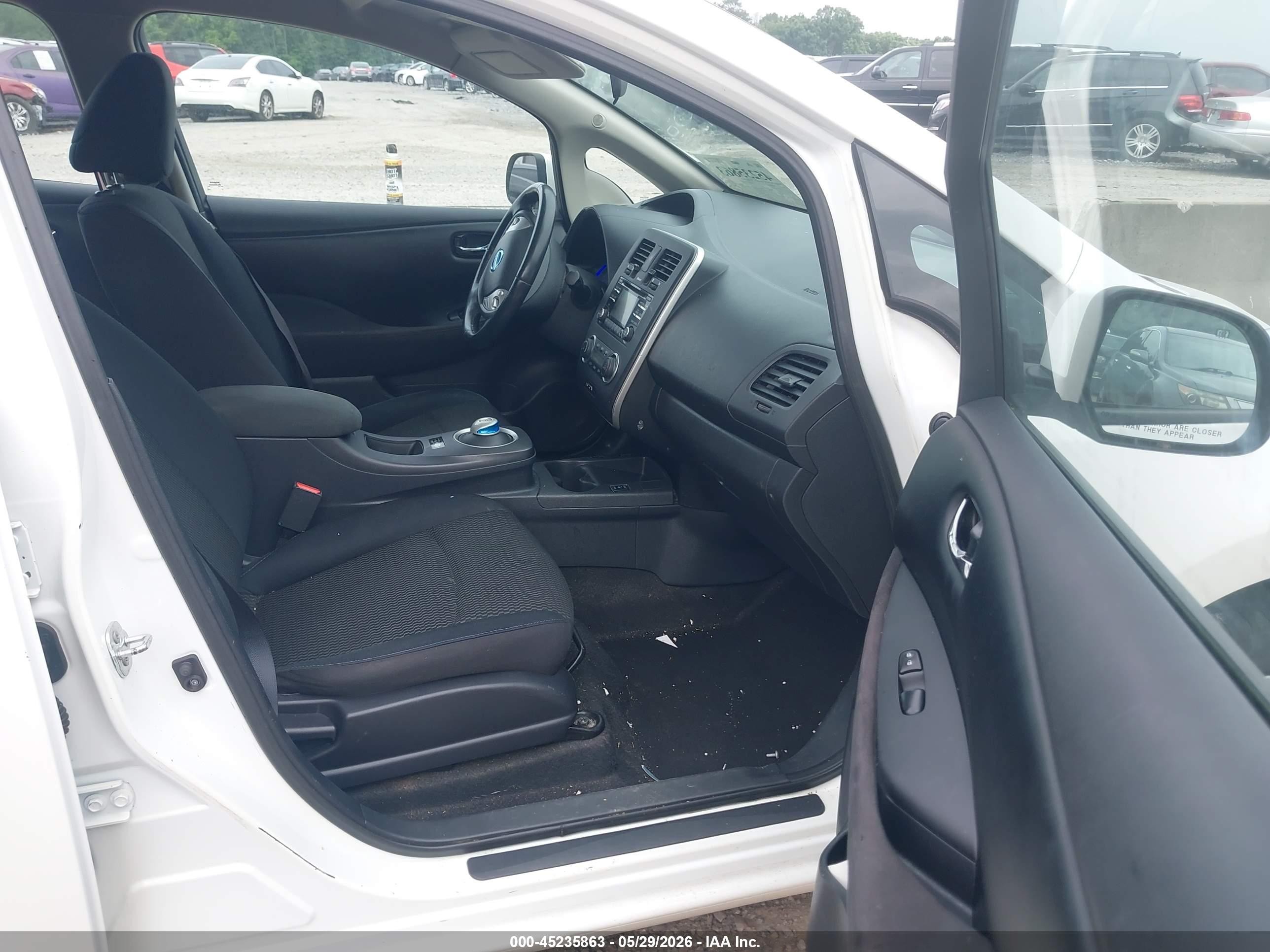 2015 Nissan Leaf S Белый vin: 1N4AZ0CP3FC301765