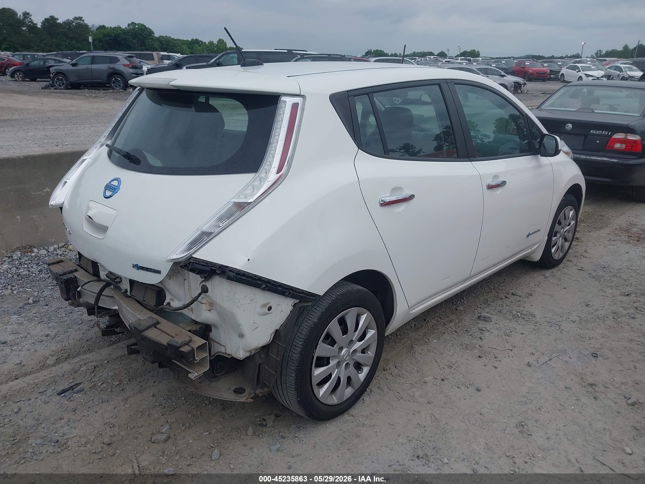 2015 Nissan Leaf S Белый vin: 1N4AZ0CP3FC301765