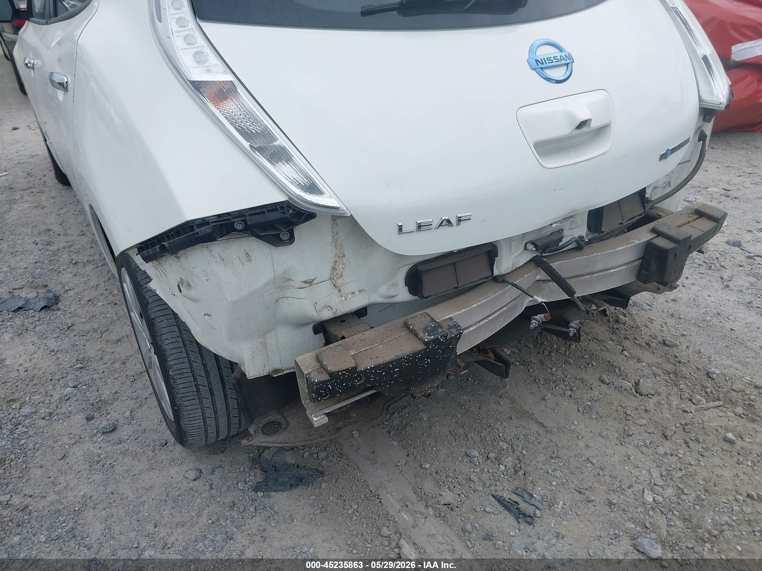 2015 Nissan Leaf S Белый vin: 1N4AZ0CP3FC301765