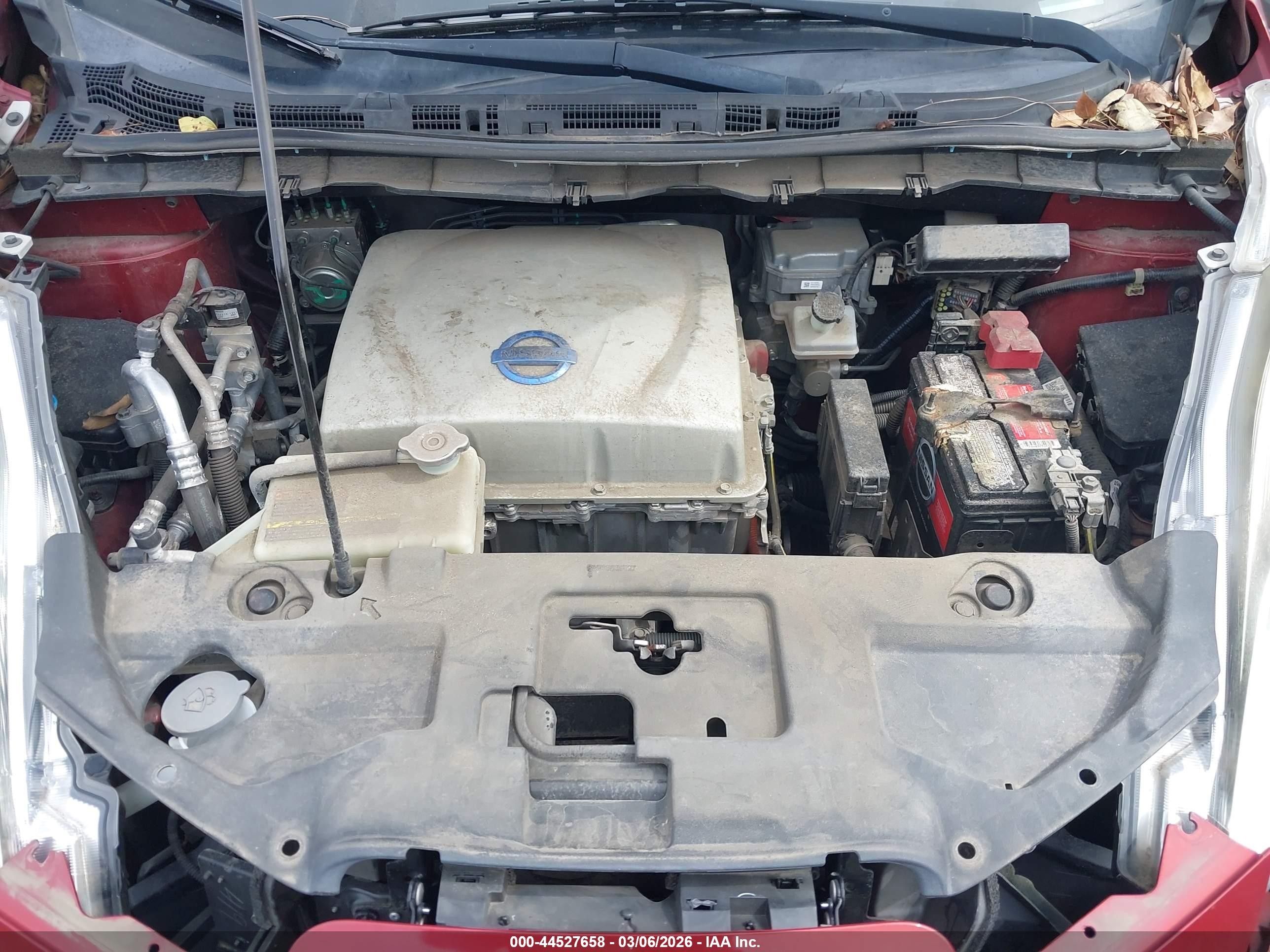 2015 Nissan Leaf Sv Red vin: 1N4AZ0CP4FC316128