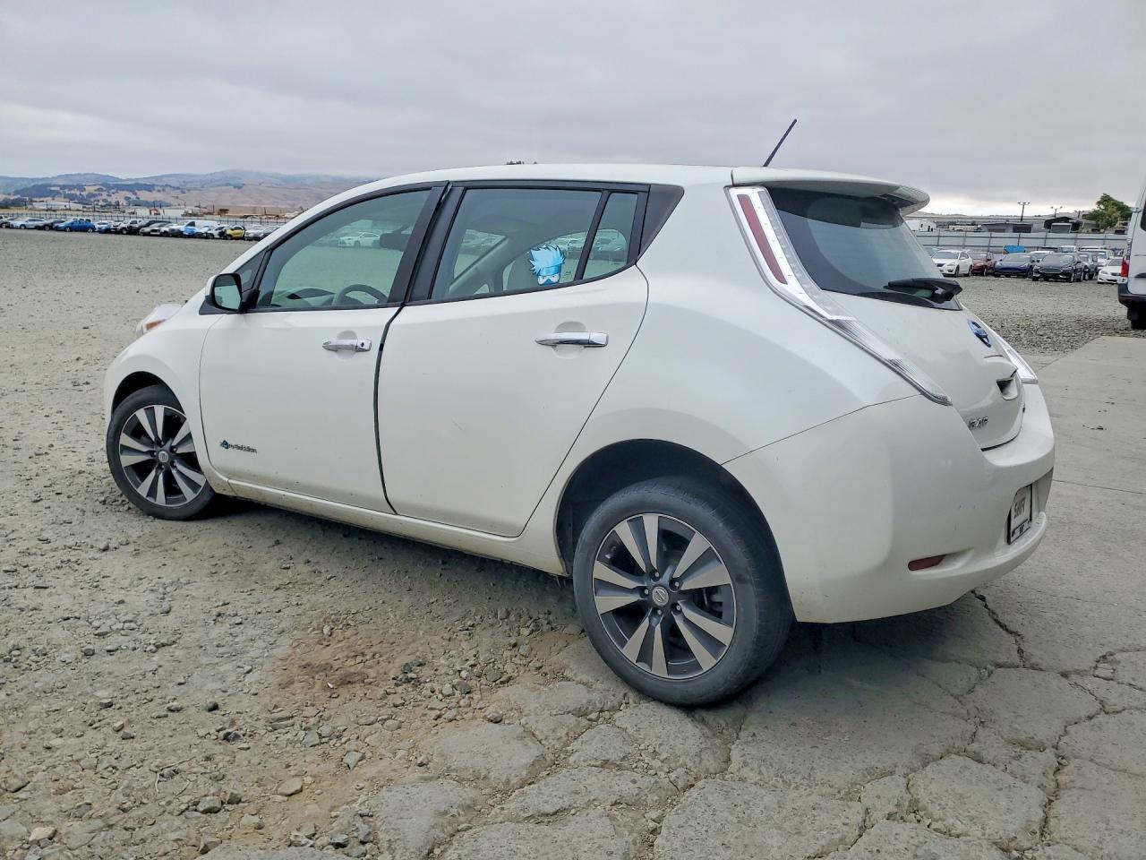 2015 Nissan Leaf S White vin: 1N4AZ0CP4FC317005