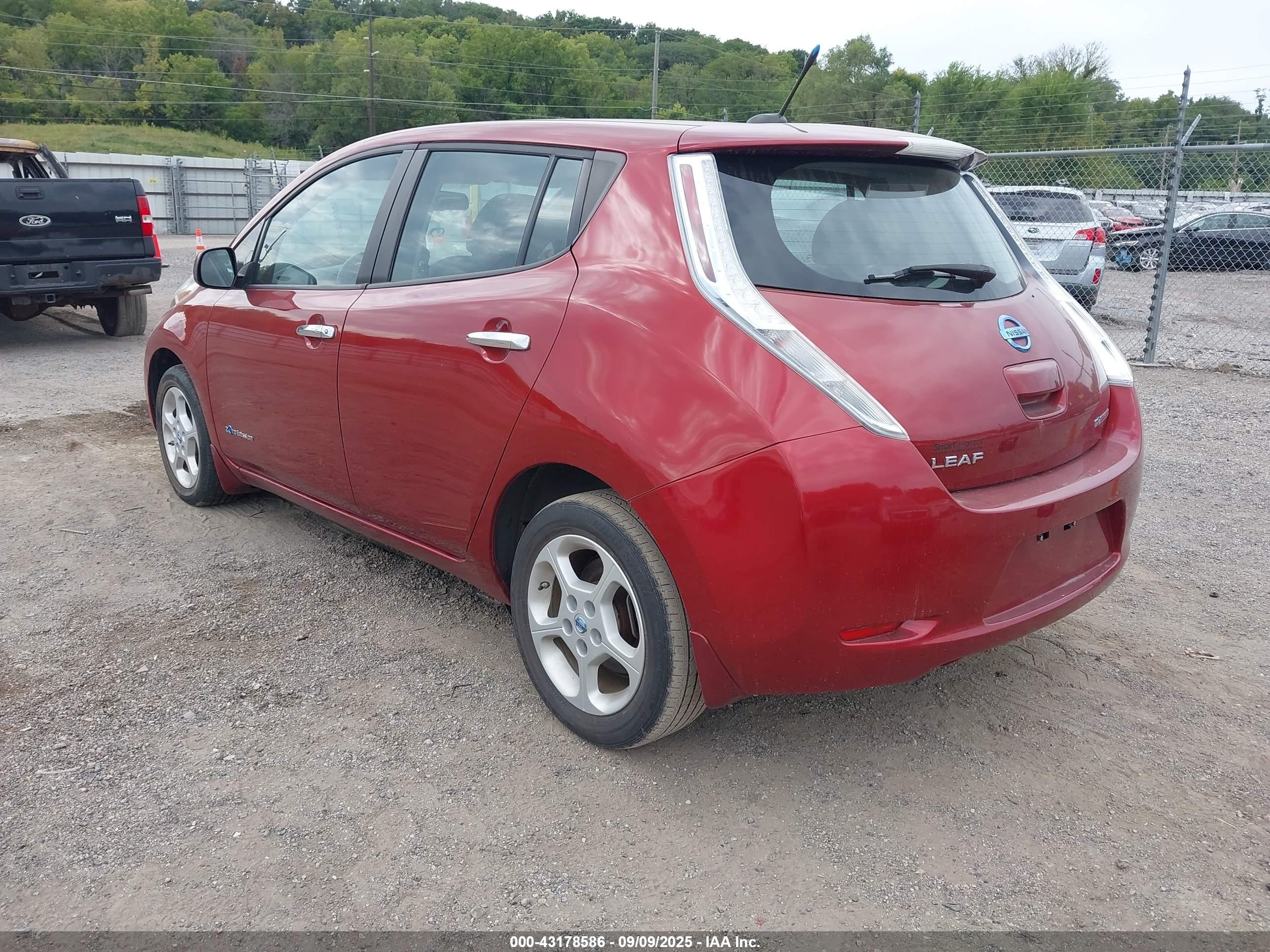 2013 Nissan Leaf Sv Red vin: 1N4AZ0CP5DC404876