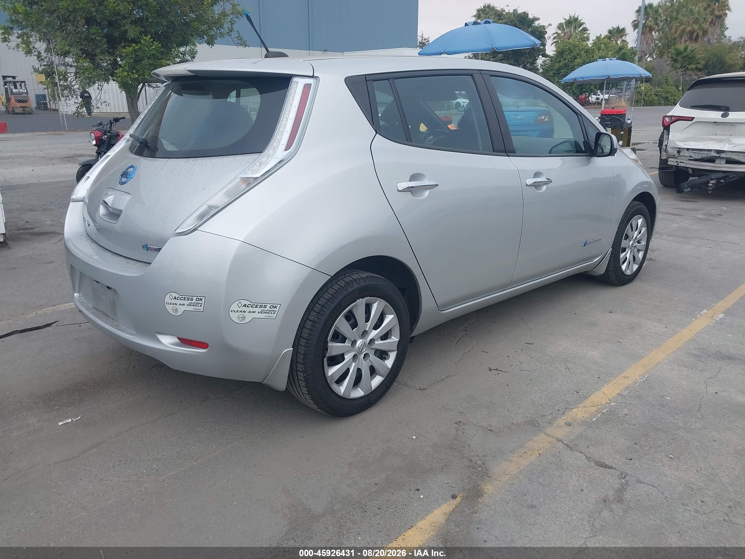 2013 Nissan Leaf S Silver vin: 1N4AZ0CP5DC413772