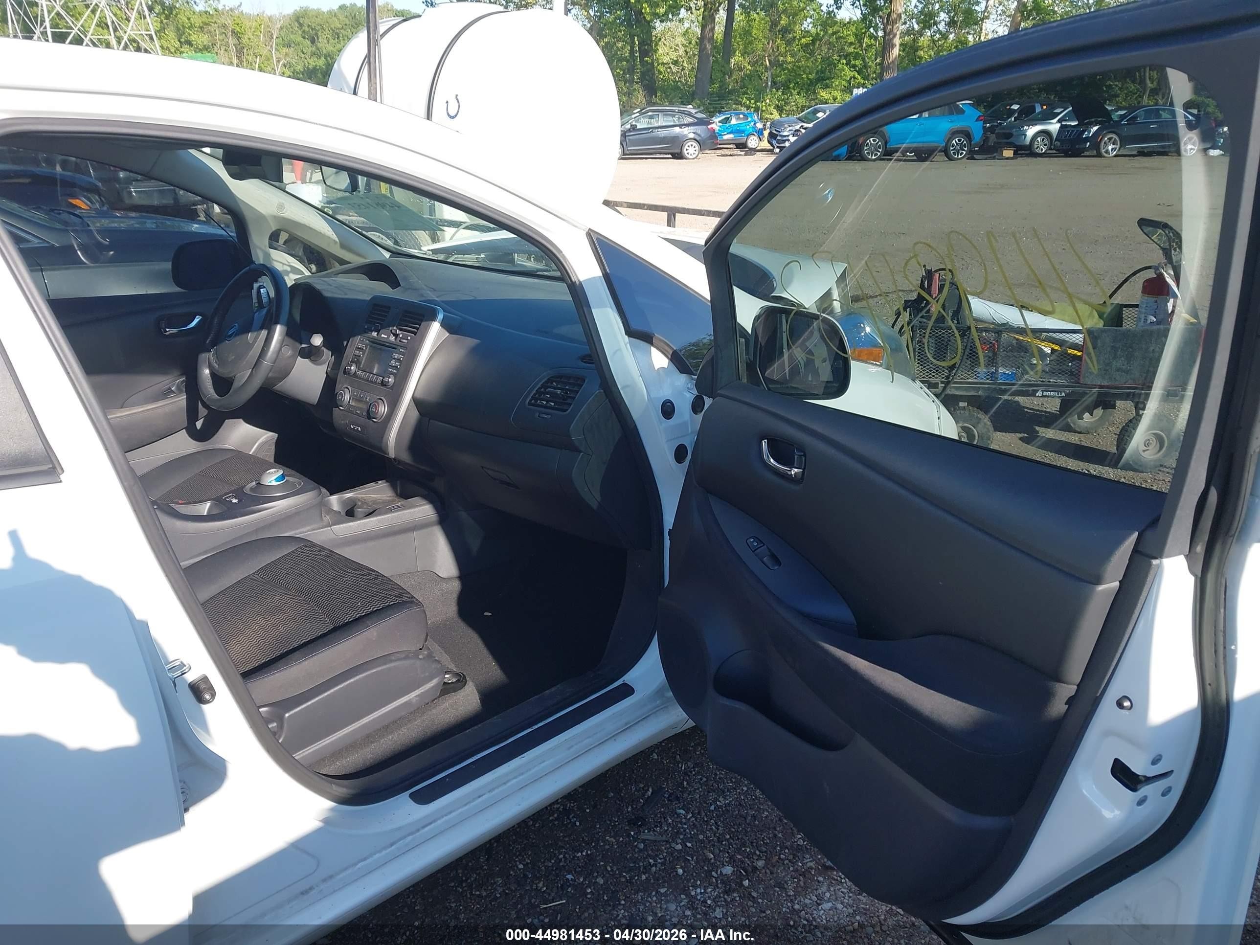 2014 Nissan Leaf S White vin: 1N4AZ0CP5EC333289