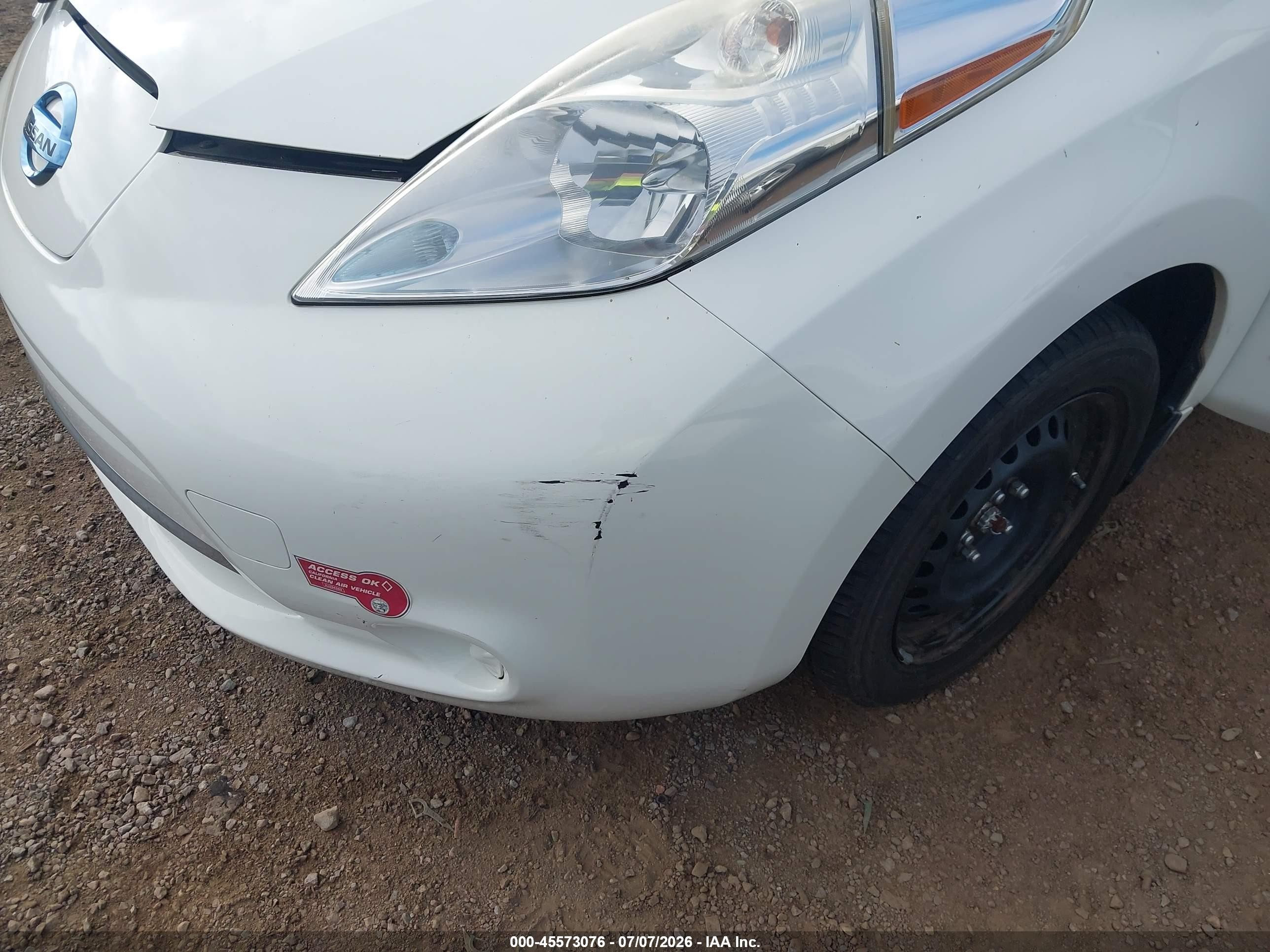 2015 Nissan Leaf S White vin: 1N4AZ0CP5FC320639