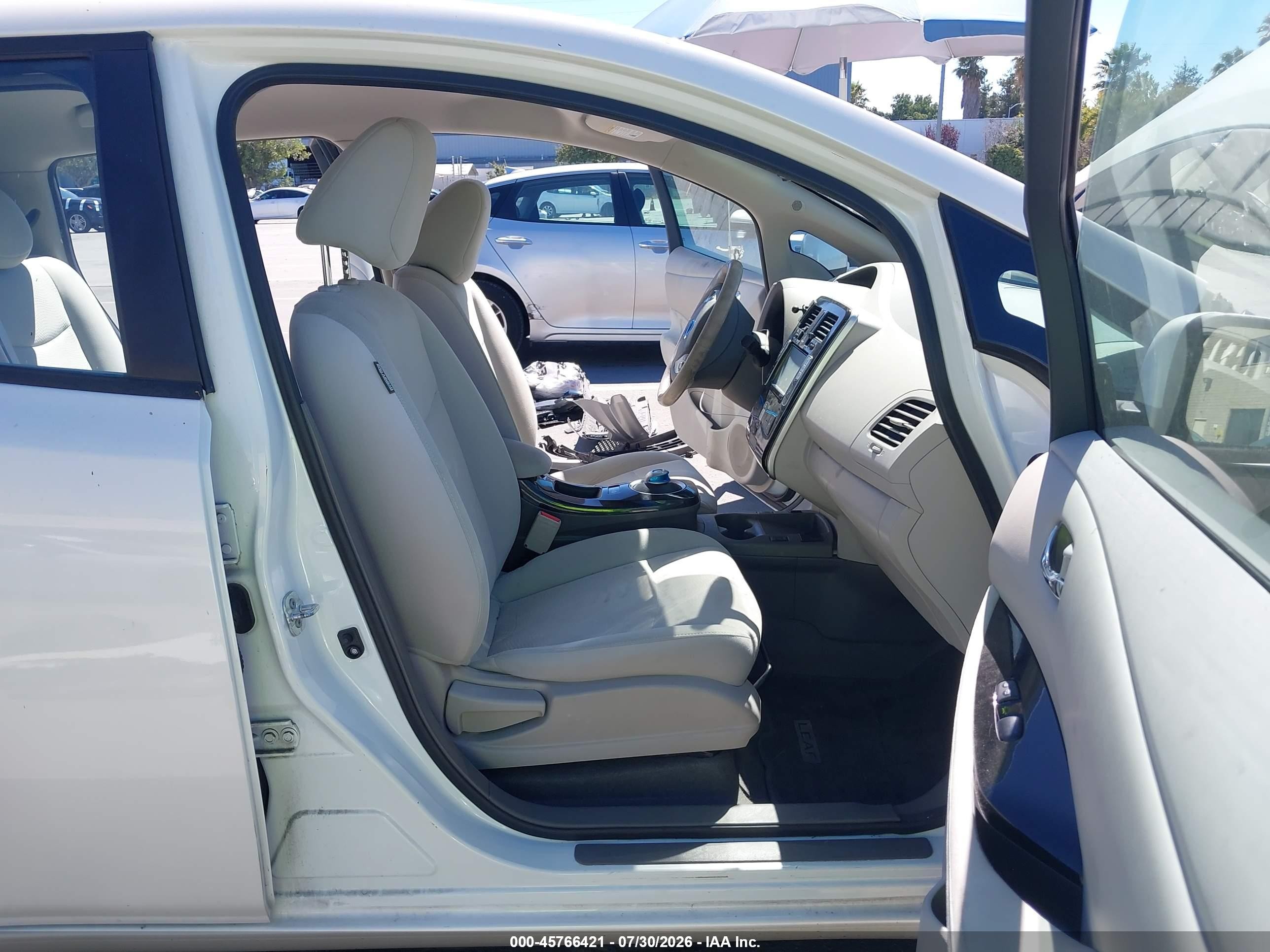 2015 Nissan Leaf S/sl/sv White vin: 1N4AZ0CP5FC332676