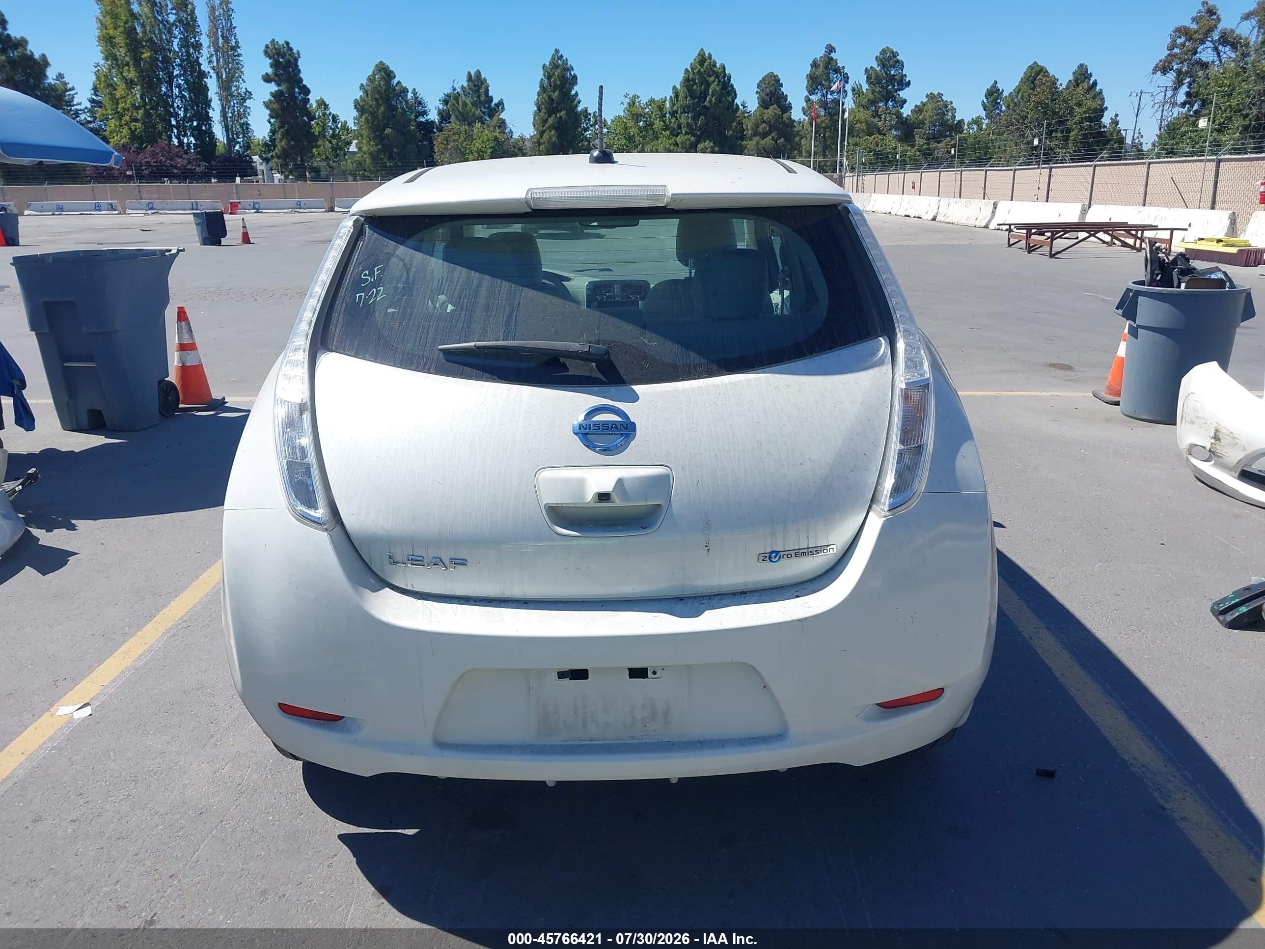 2015 Nissan Leaf S/sl/sv White vin: 1N4AZ0CP5FC332676