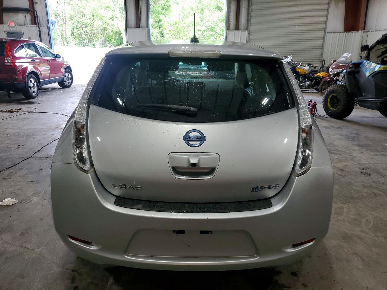 2015 Nissan Leaf Sv Silver vin: 1N4AZ0CP6FC305194