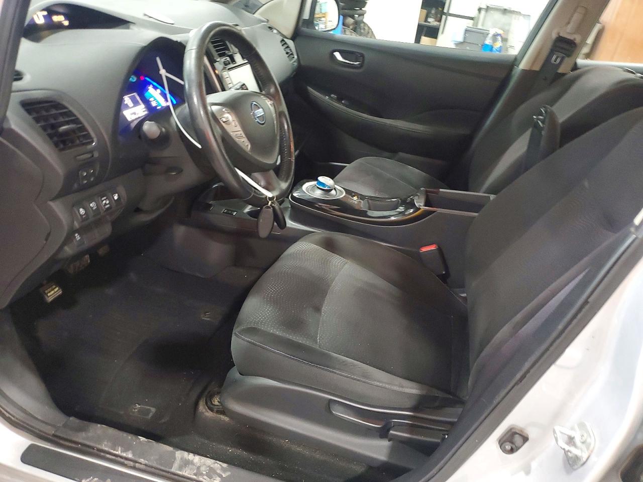2015 Nissan Leaf Sv Silver vin: 1N4AZ0CP6FC305194