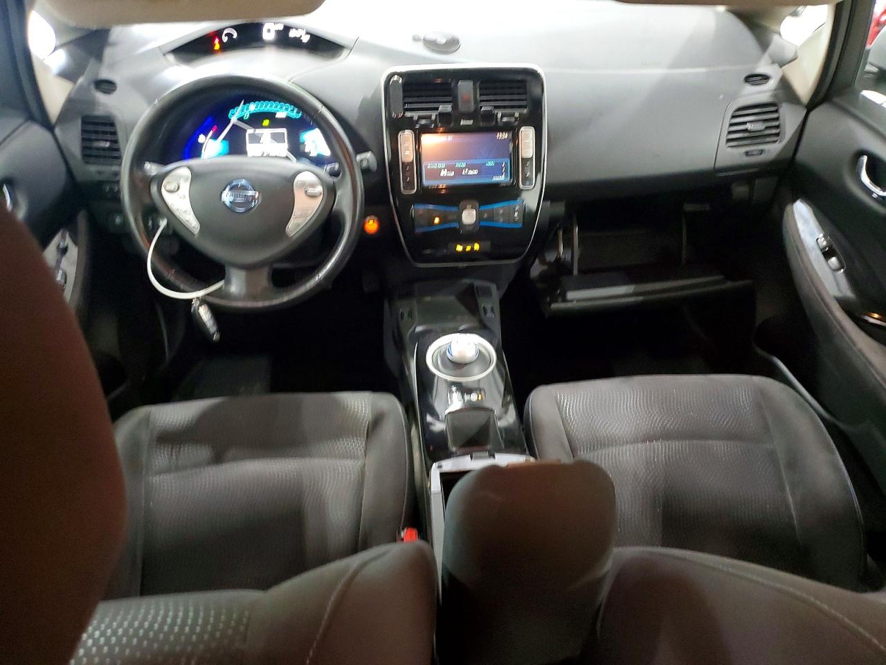 2015 Nissan Leaf Sv Silver vin: 1N4AZ0CP6FC305194