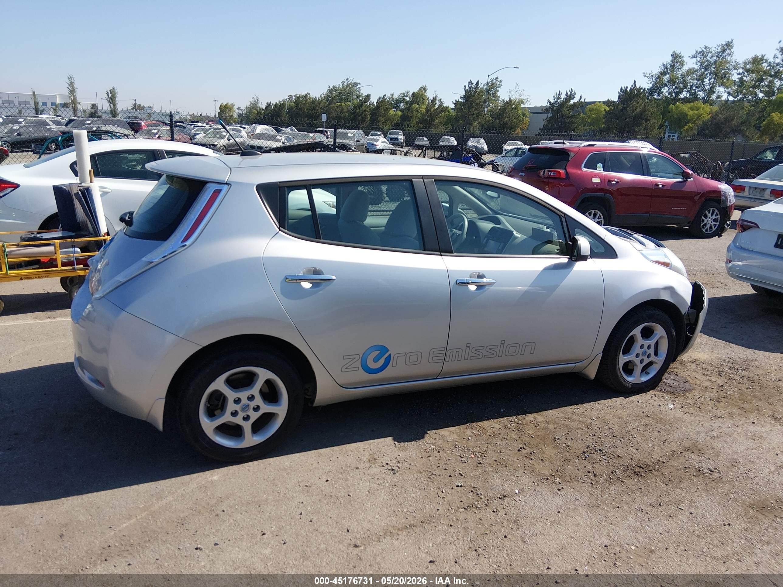 2013 Nissan Leaf Sv Silver vin: 1N4AZ0CP7DC404510