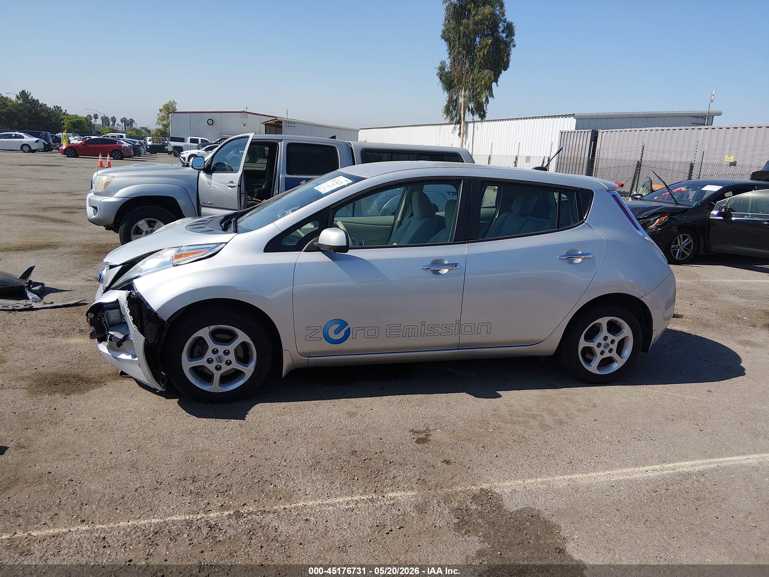 2013 Nissan Leaf Sv Silver vin: 1N4AZ0CP7DC404510