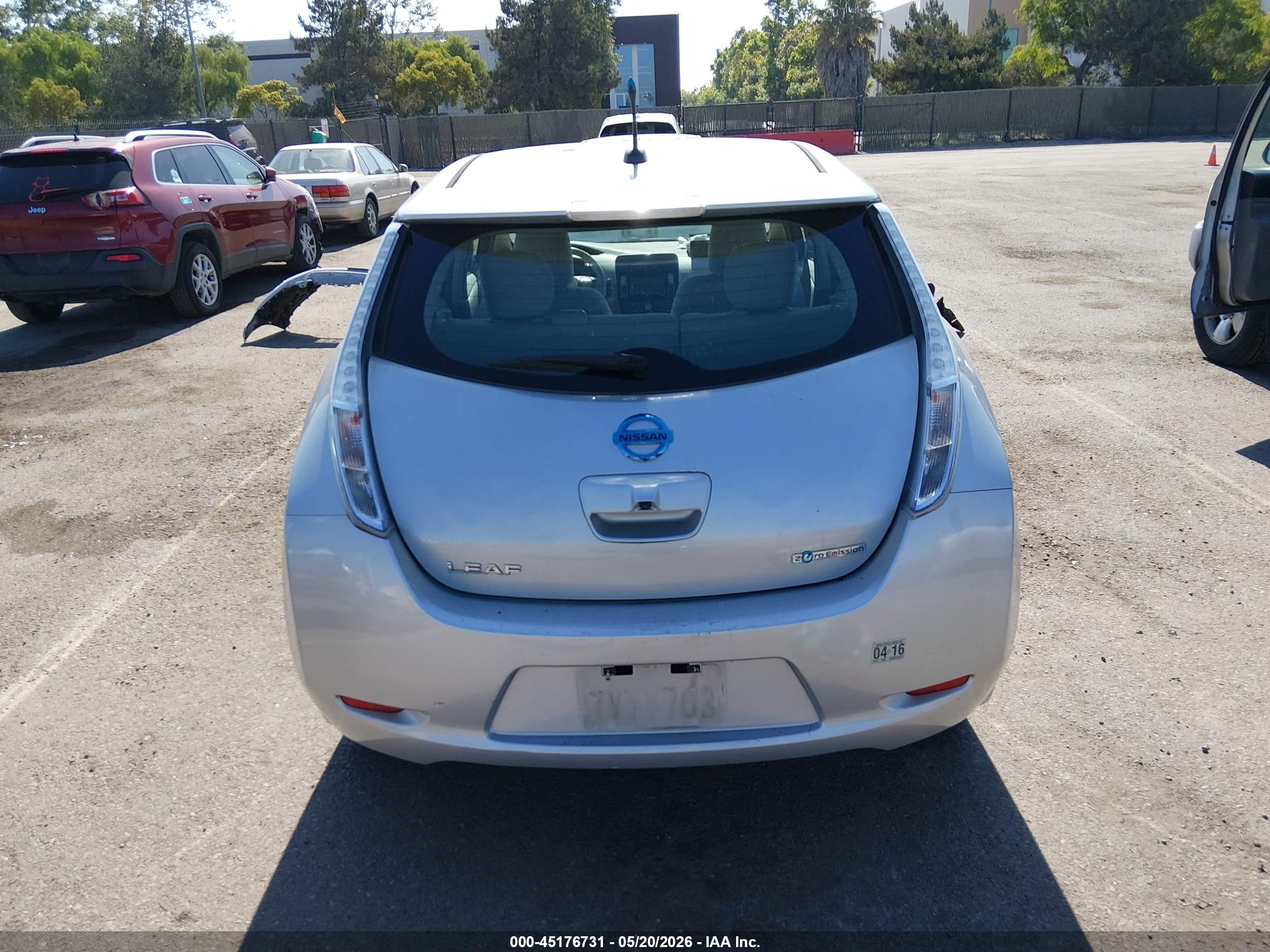 2013 Nissan Leaf Sv Silver vin: 1N4AZ0CP7DC404510