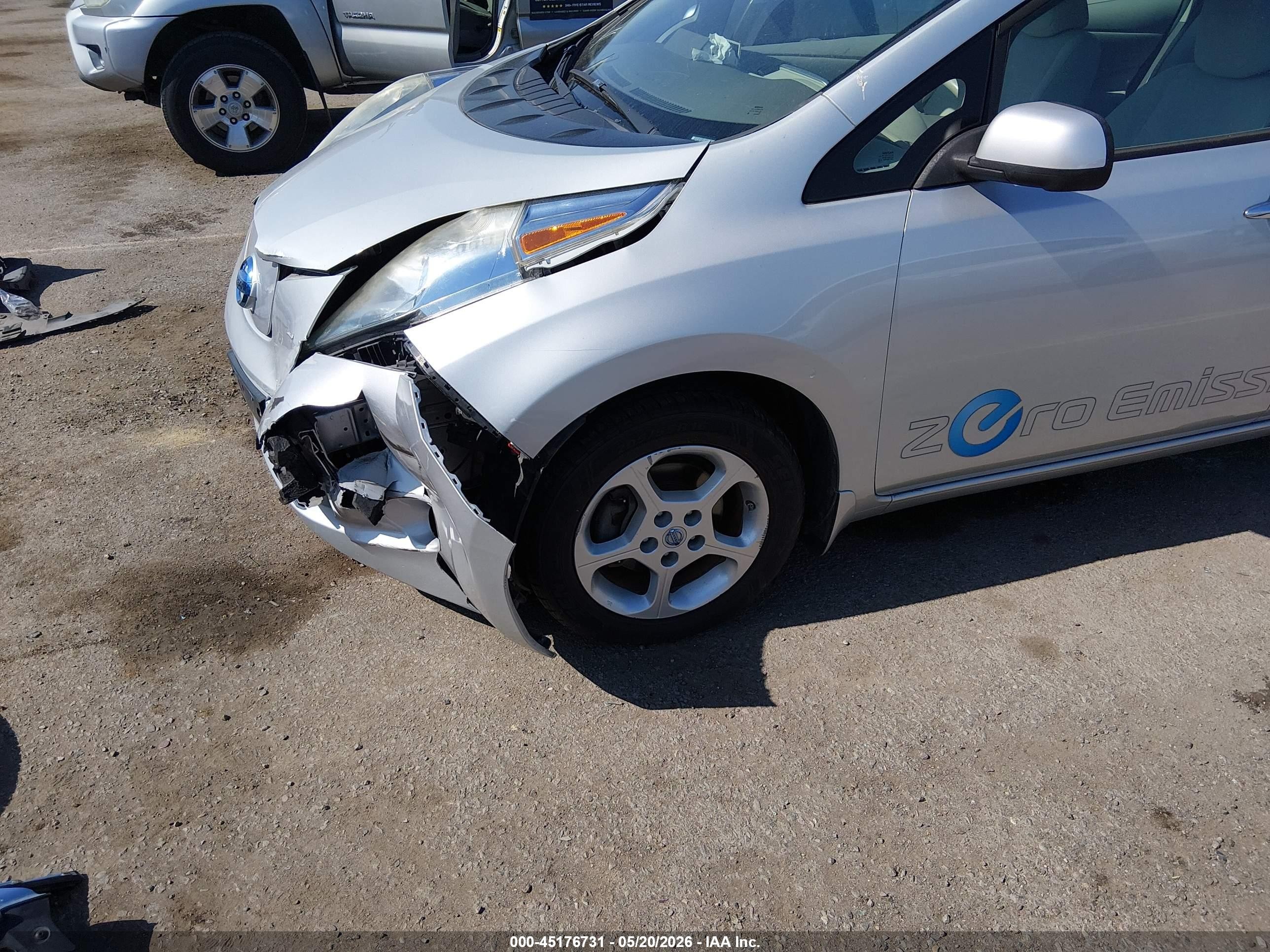 2013 Nissan Leaf Sv Silver vin: 1N4AZ0CP7DC404510