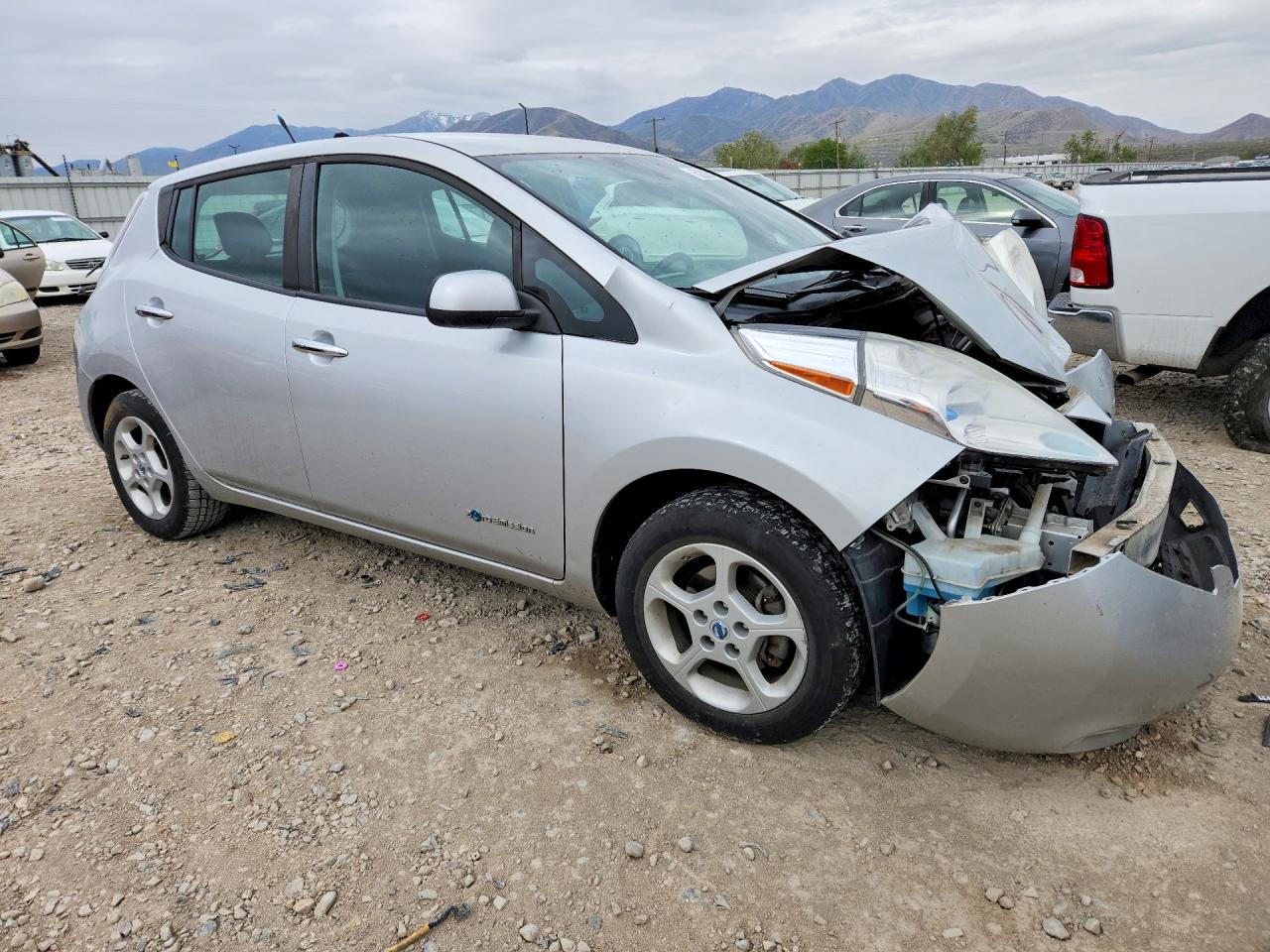 2013 Nissan Leaf S Silver vin: 1N4AZ0CP7DC415748