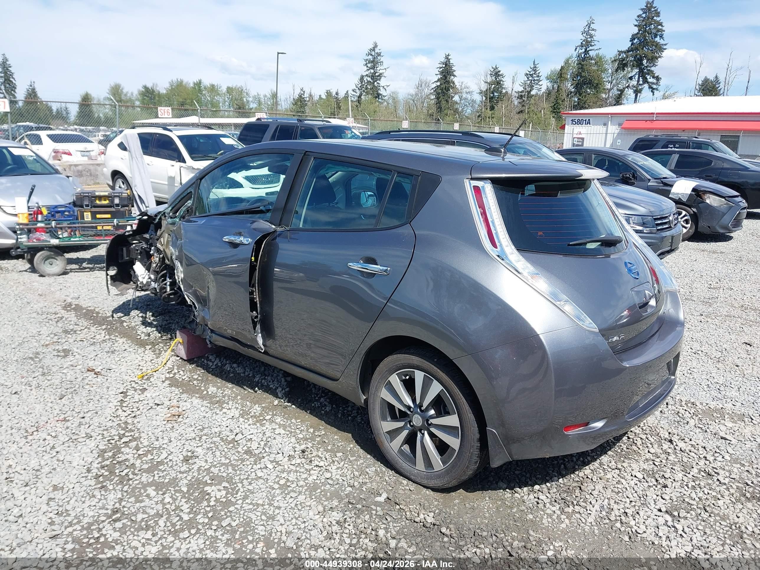 2015 Nissan Leaf Sv Gray vin: 1N4AZ0CP7FC317533