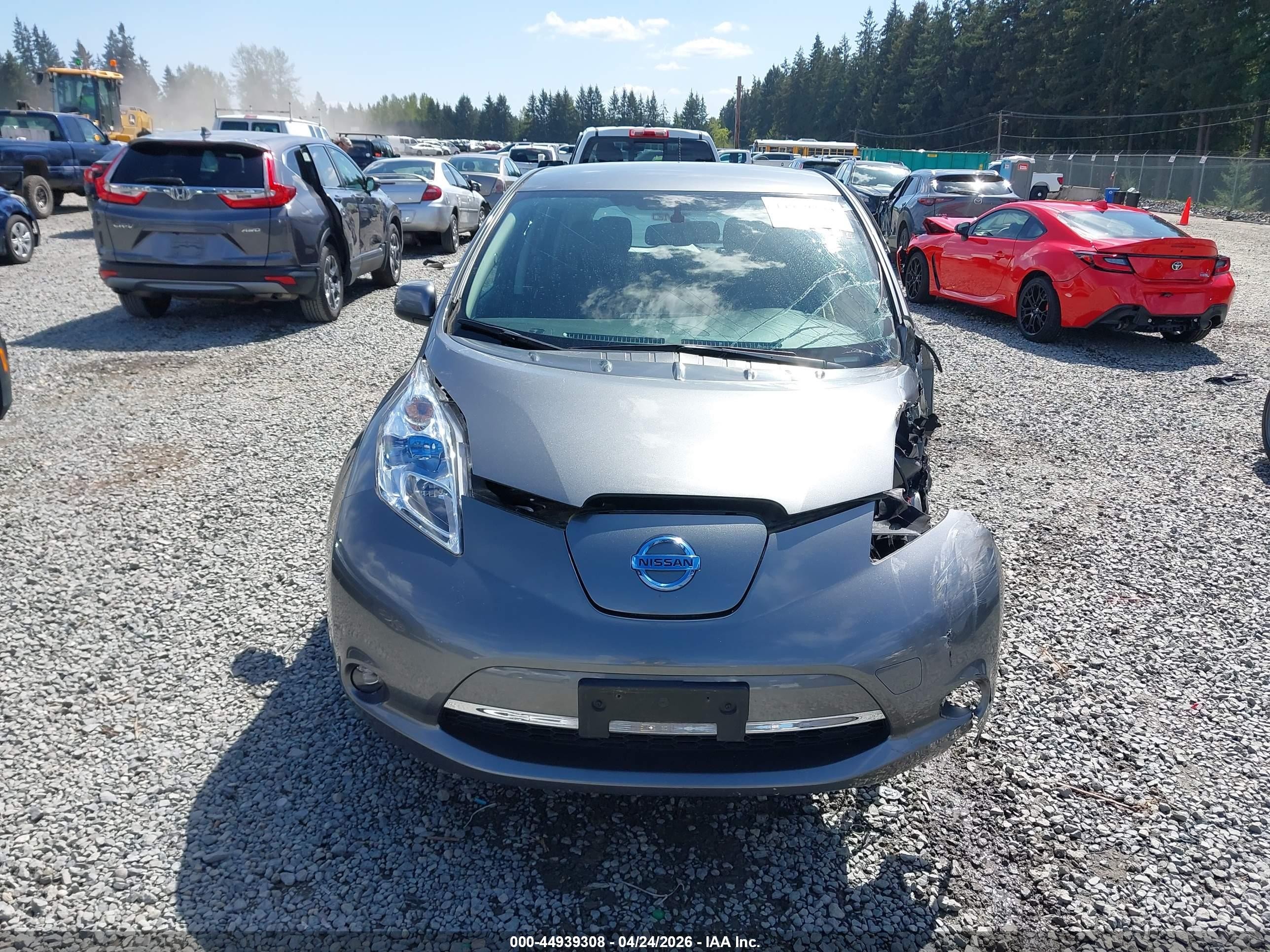 2015 Nissan Leaf Sv Gray vin: 1N4AZ0CP7FC317533
