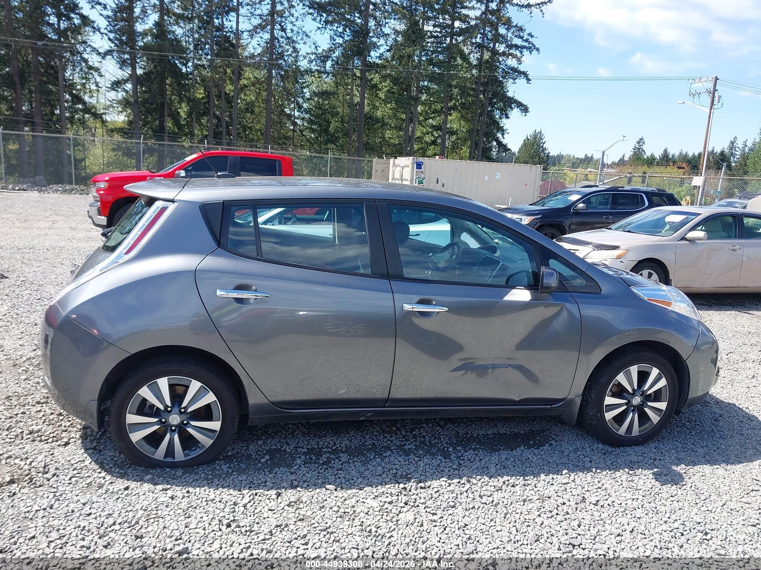 2015 Nissan Leaf Sv Gray vin: 1N4AZ0CP7FC317533