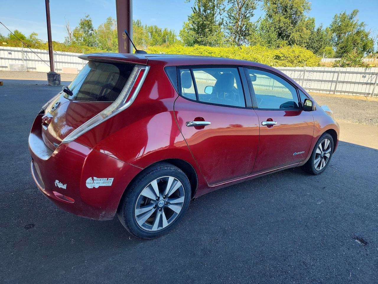 2013 Nissan Leaf S Burgundy vin: 1N4AZ0CP8DC419646