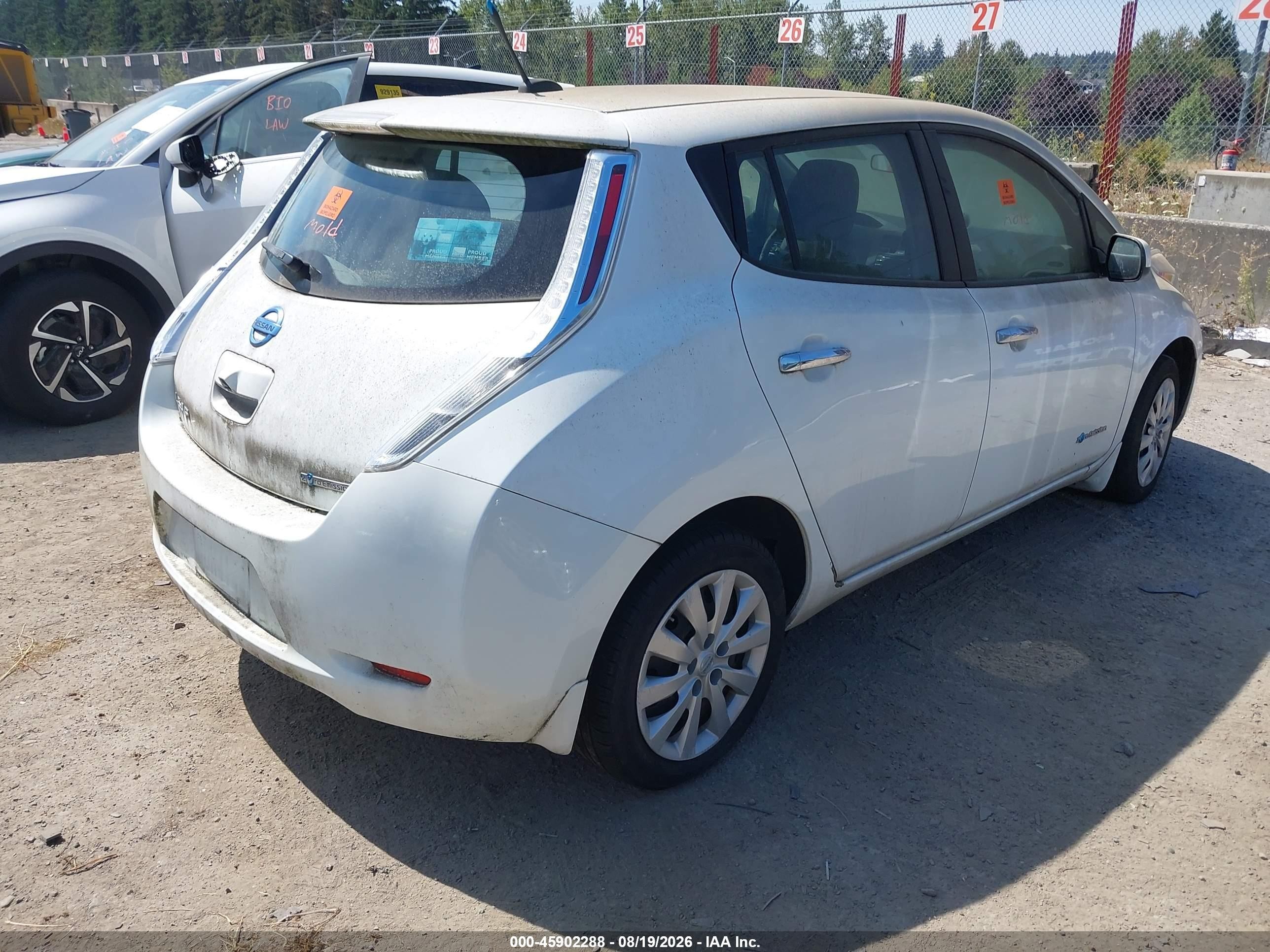 2014 Nissan Leaf S White vin: 1N4AZ0CP8EC340740