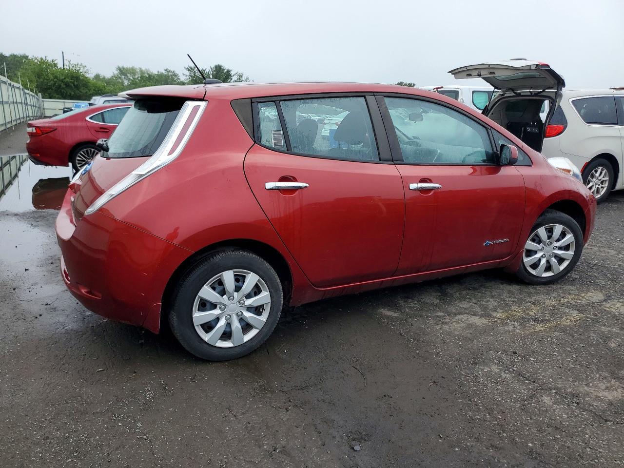 2015 Nissan Leaf S Red vin: 1N4AZ0CP9FC320420