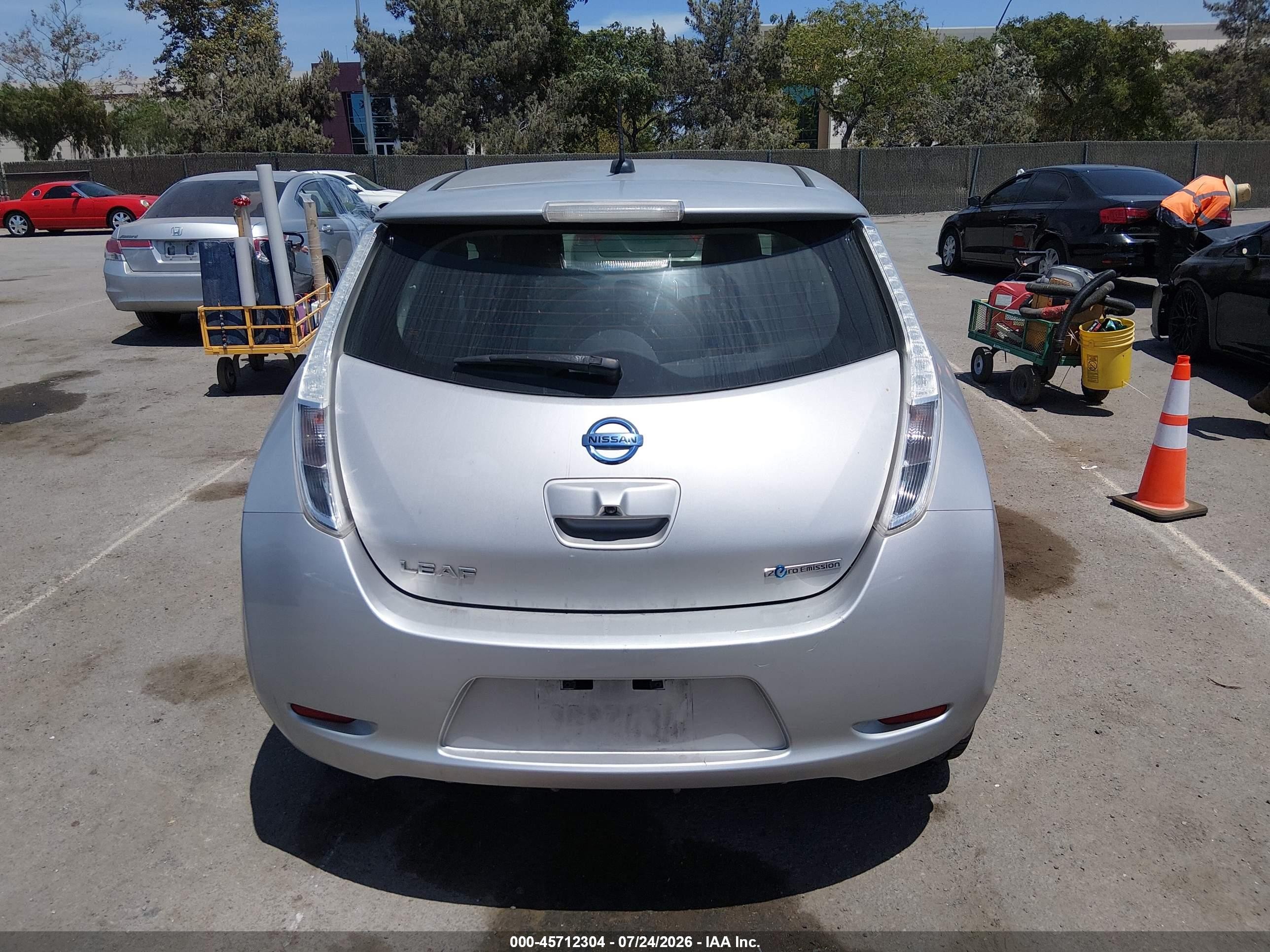 2015 Nissan Leaf Sv Silver vin: 1N4AZ0CP9FC323690