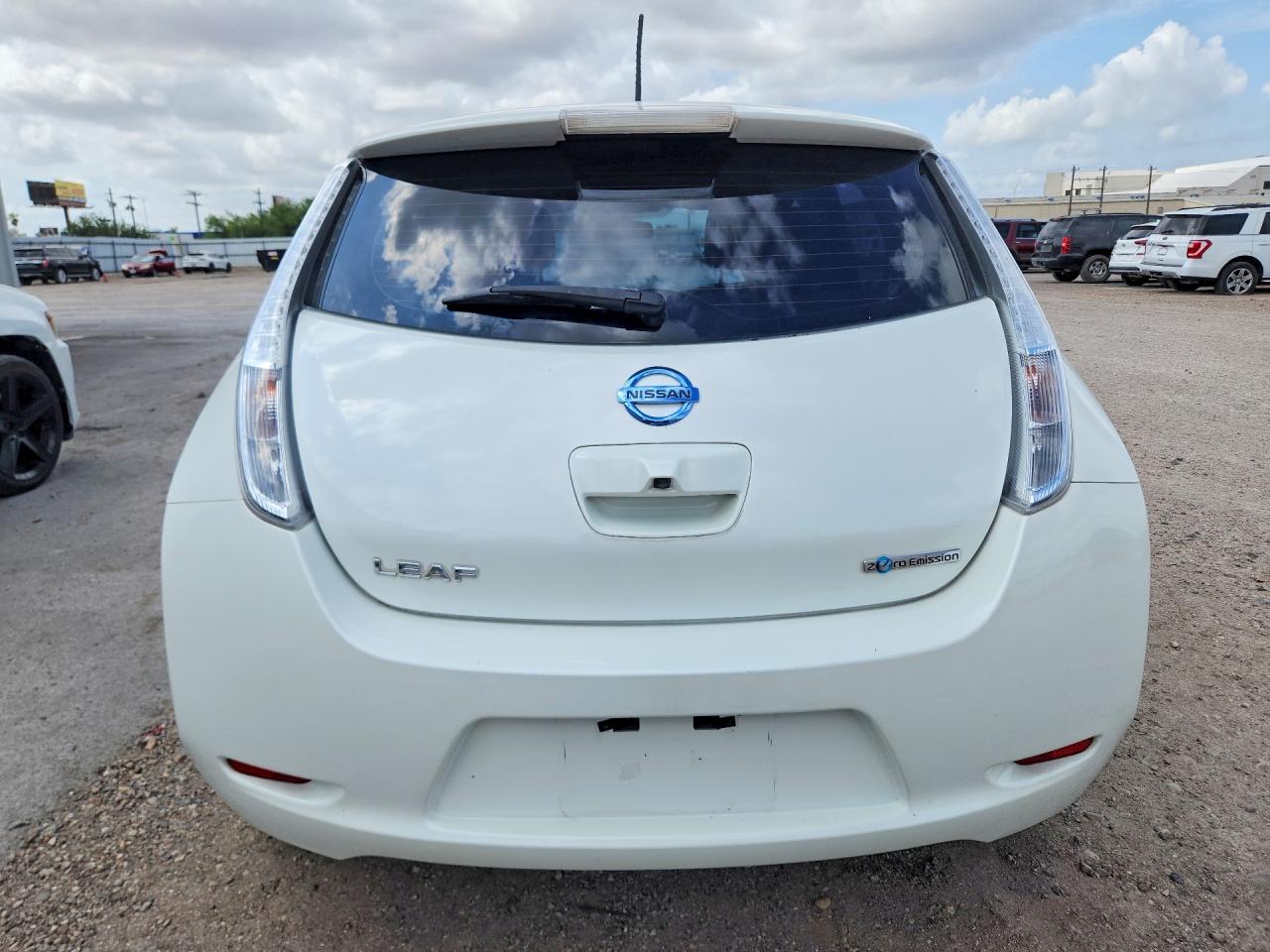 2015 Nissan Leaf Sv White vin: 1N4AZ0CP9FC330915