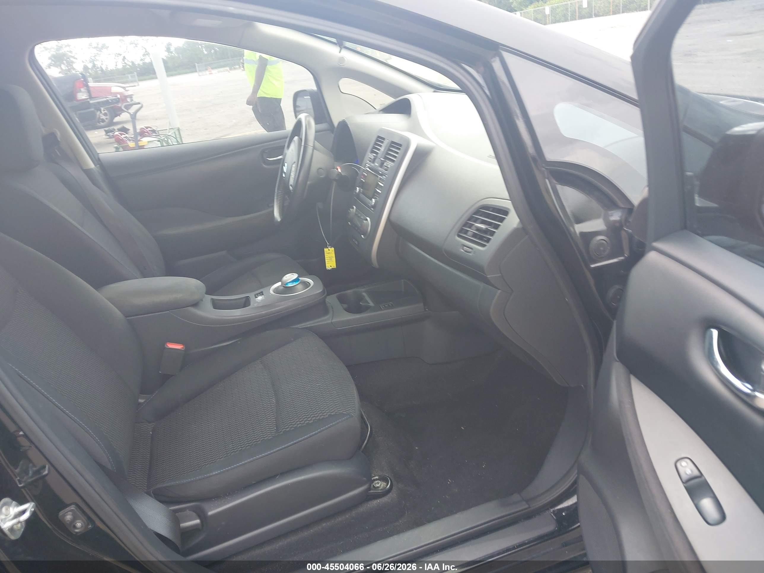 2015 Nissan Leaf S Black vin: 1N4AZ0CPXFC300810