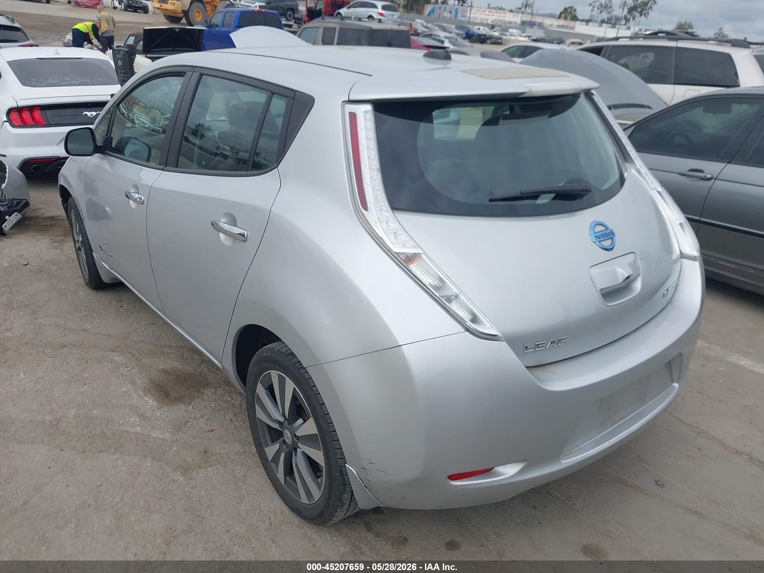 2015 Nissan Leaf Sl Silver vin: 1N4AZ0CPXFC326145