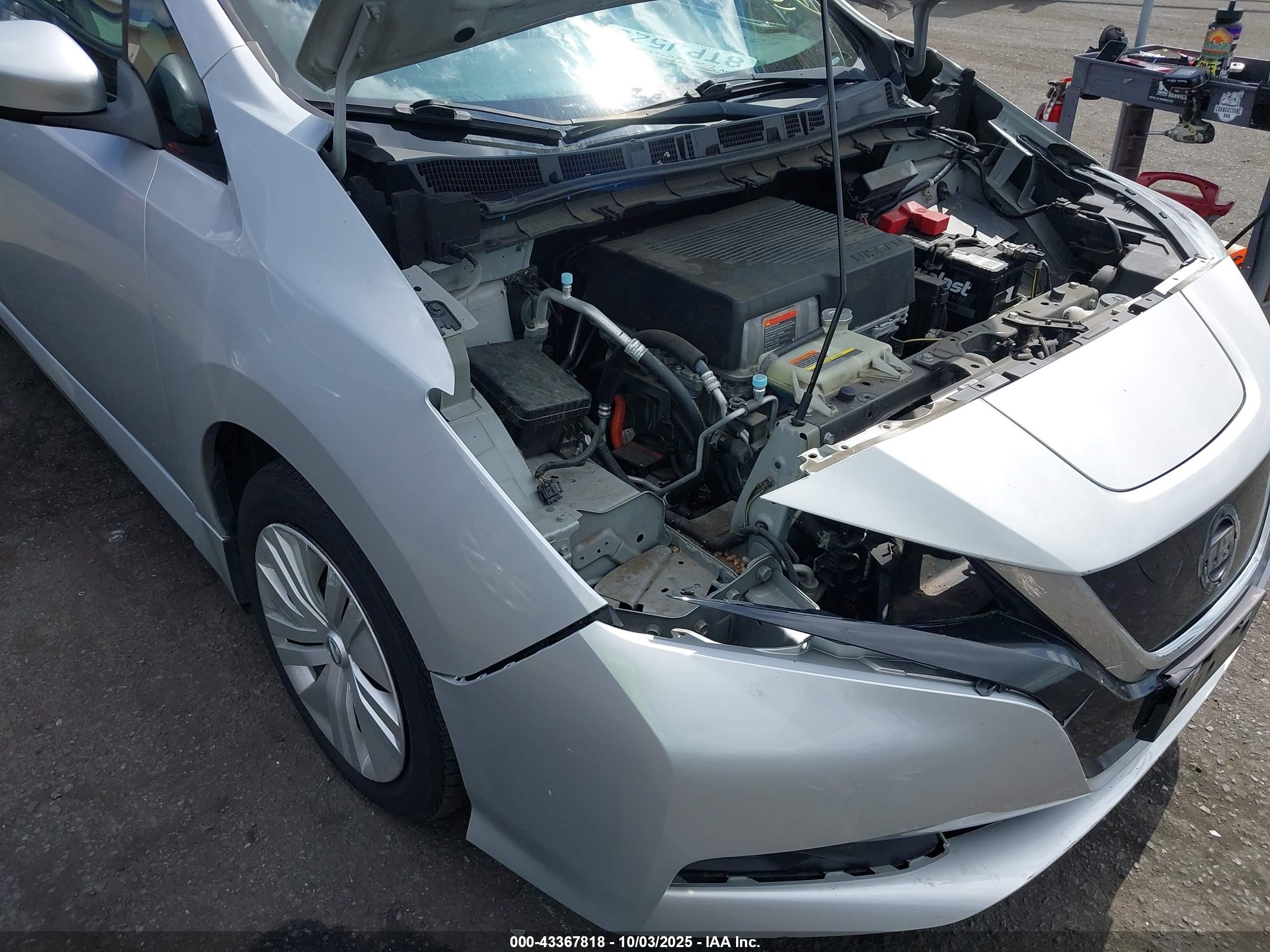 2020 Nissan Leaf S 40 Kwh Серебряный vin: 1N4AZ1BP3LC310825