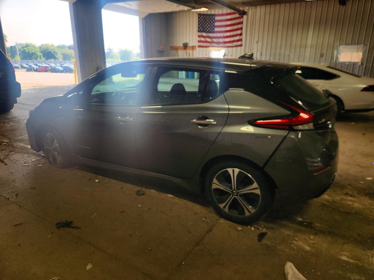 2018 Nissan Leaf Sv Gray vin: 1N4AZ1CP5JC300616