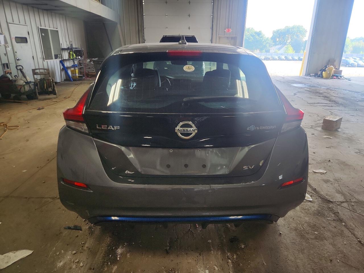 2018 Nissan Leaf Sv Gray vin: 1N4AZ1CP5JC300616