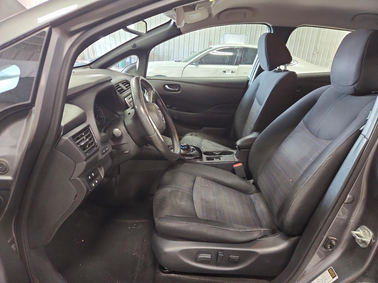 2018 Nissan Leaf Sv Gray vin: 1N4AZ1CP5JC300616