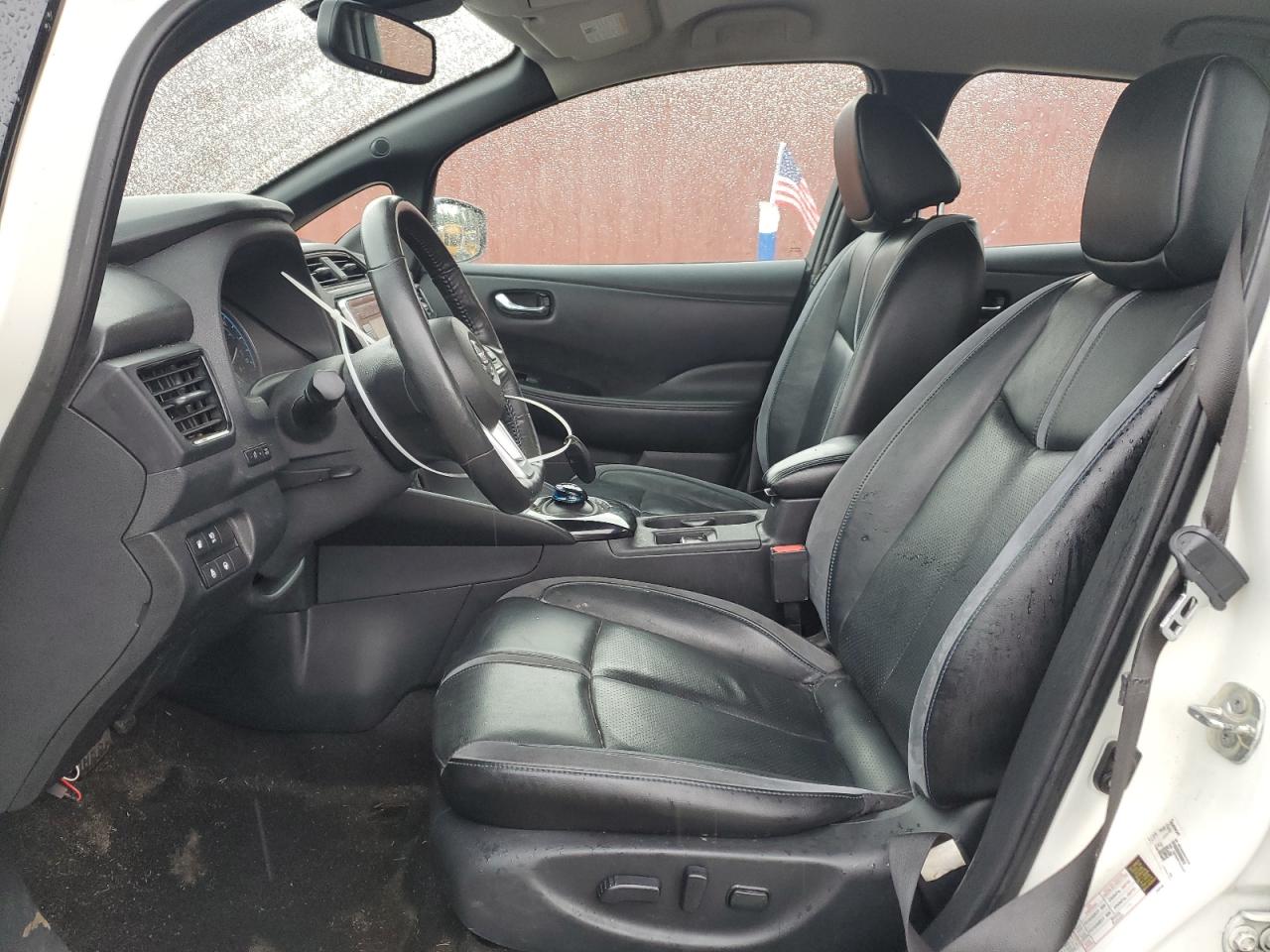 2018 Nissan Leaf S White vin: 1N4AZ1CPXJC300577