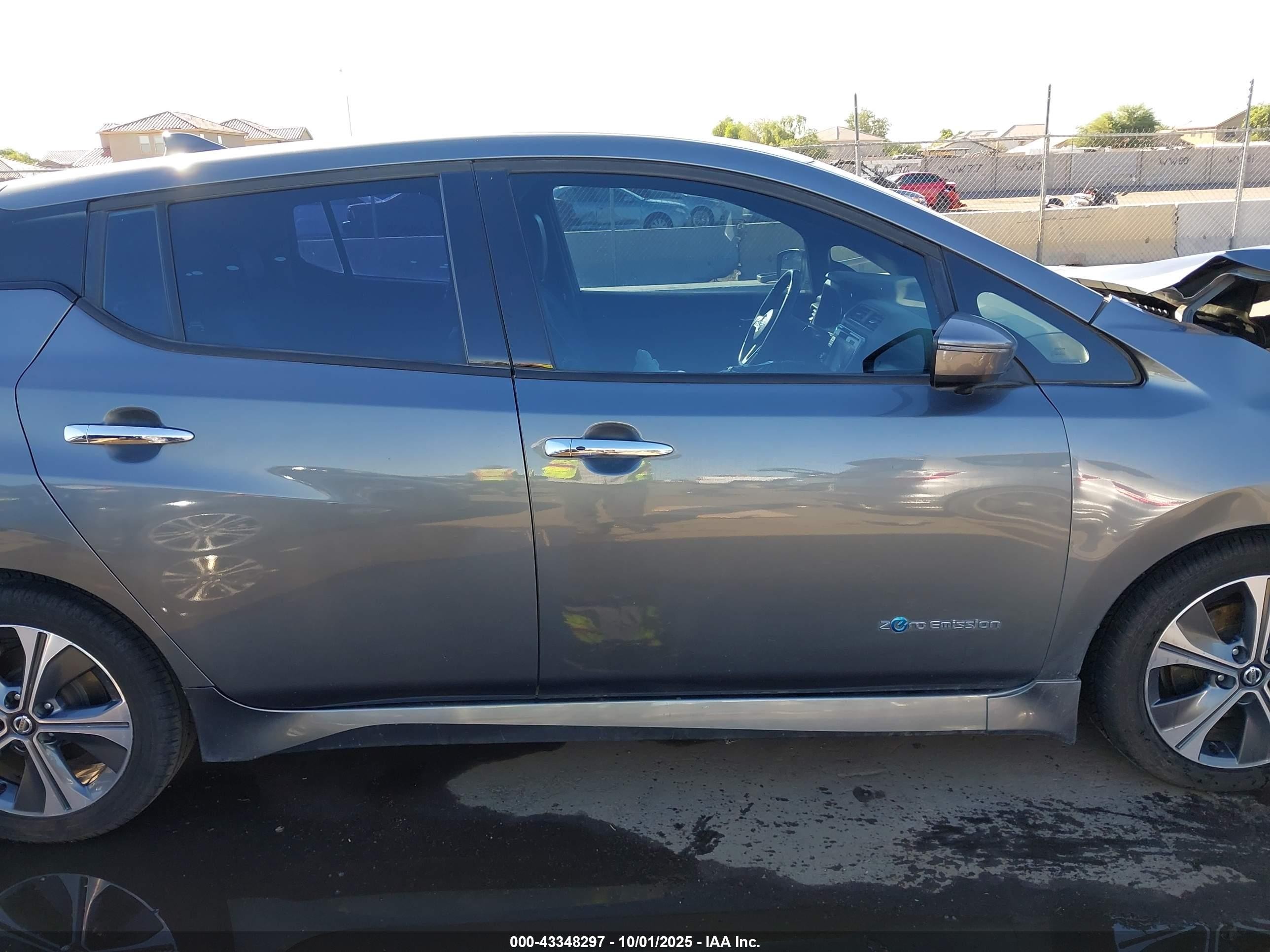 2018 Nissan Leaf Sl Серый vin: 1N4AZ1CPXJC311403