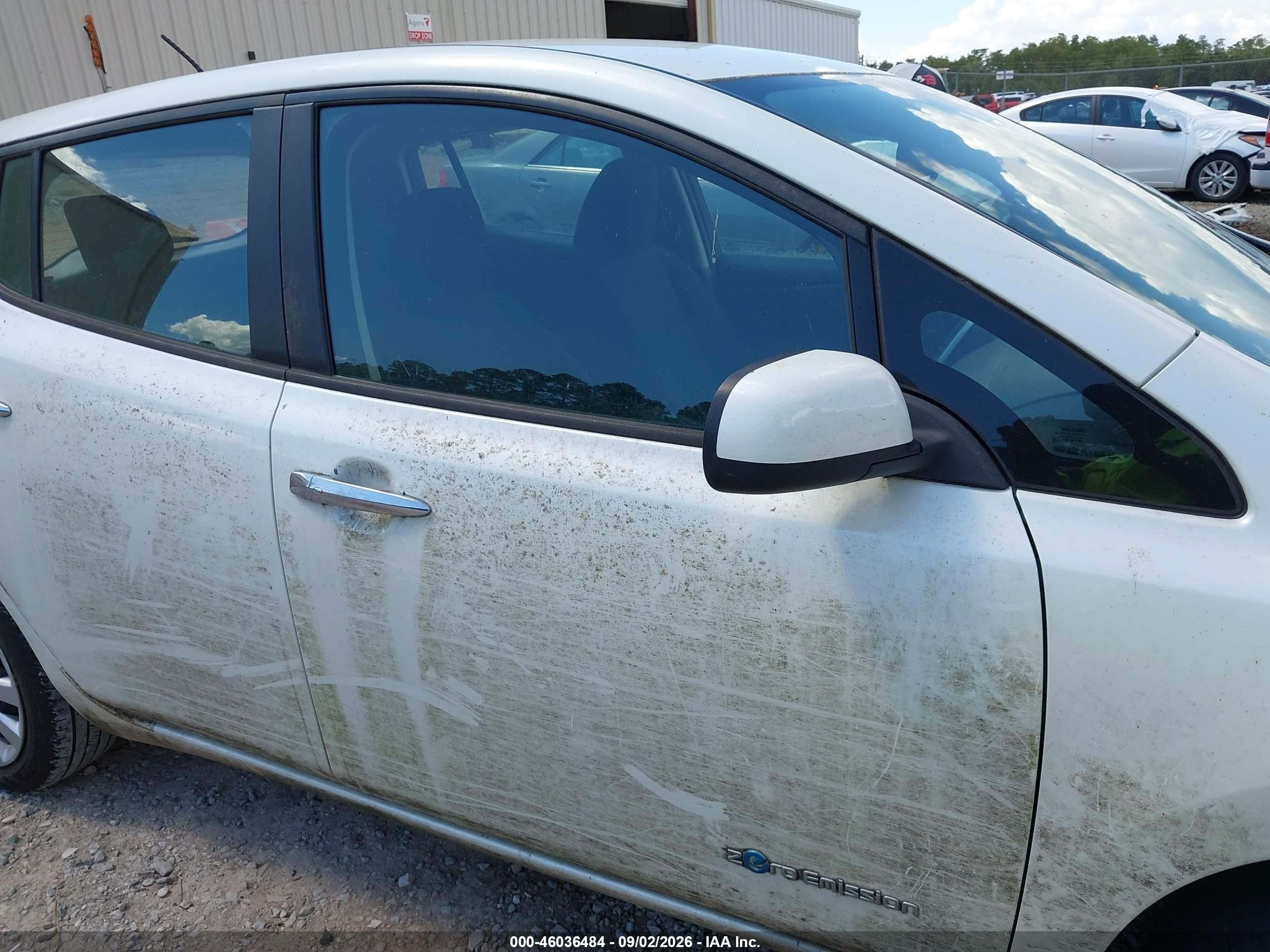 2015 Nissan Leaf S   White vin: 1N4AZOCPOFC324176