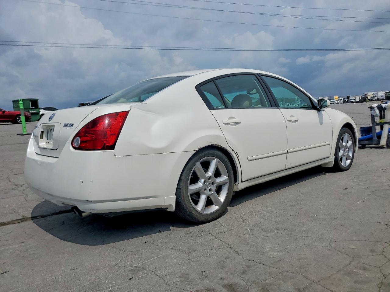 2005 Nissan Maxima Se/sl White vin: 1N4BA41E55C836311
