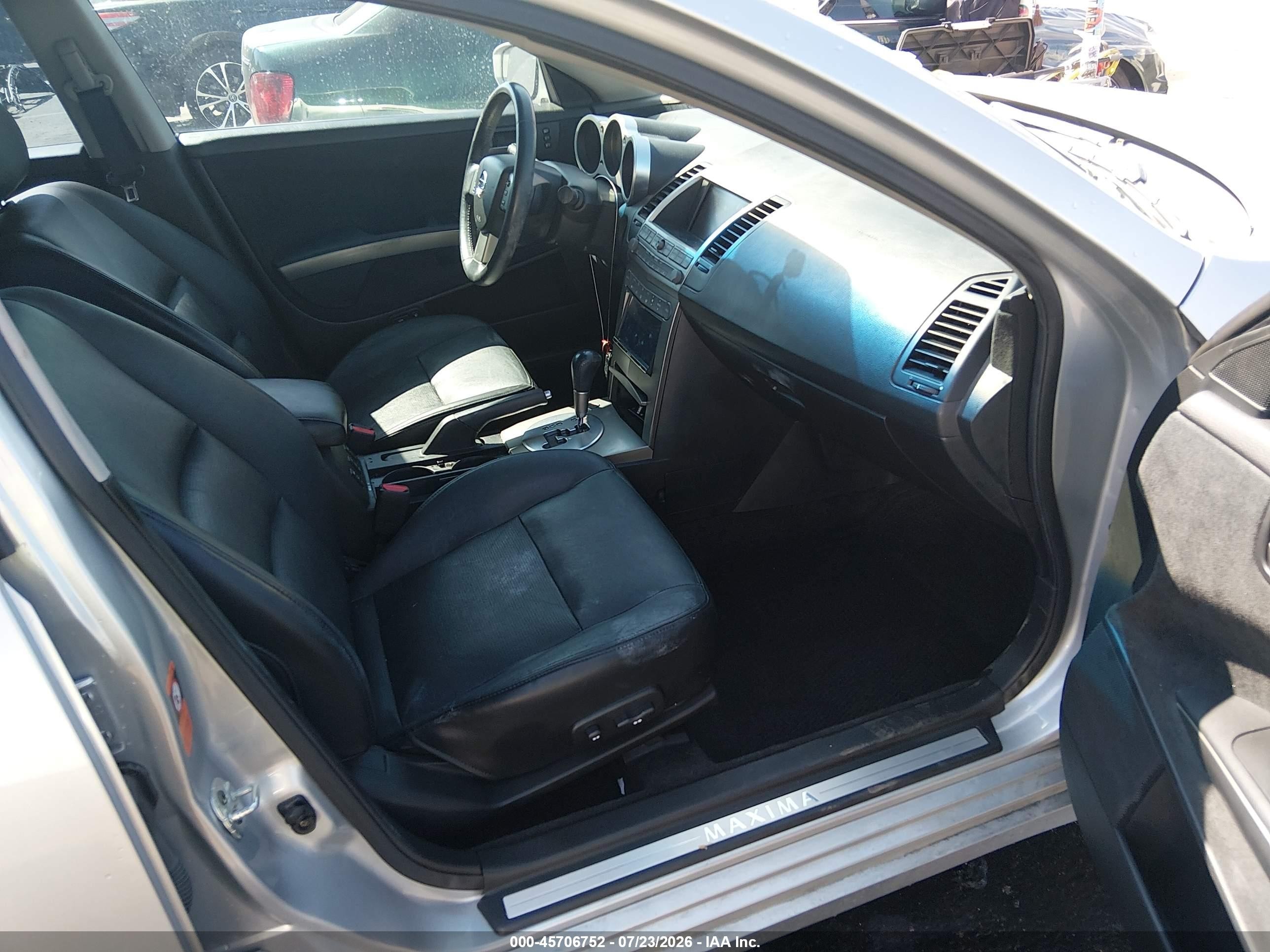 2004 Nissan Maxima 3.5 Se Silver vin: 1N4BA41E74C890465